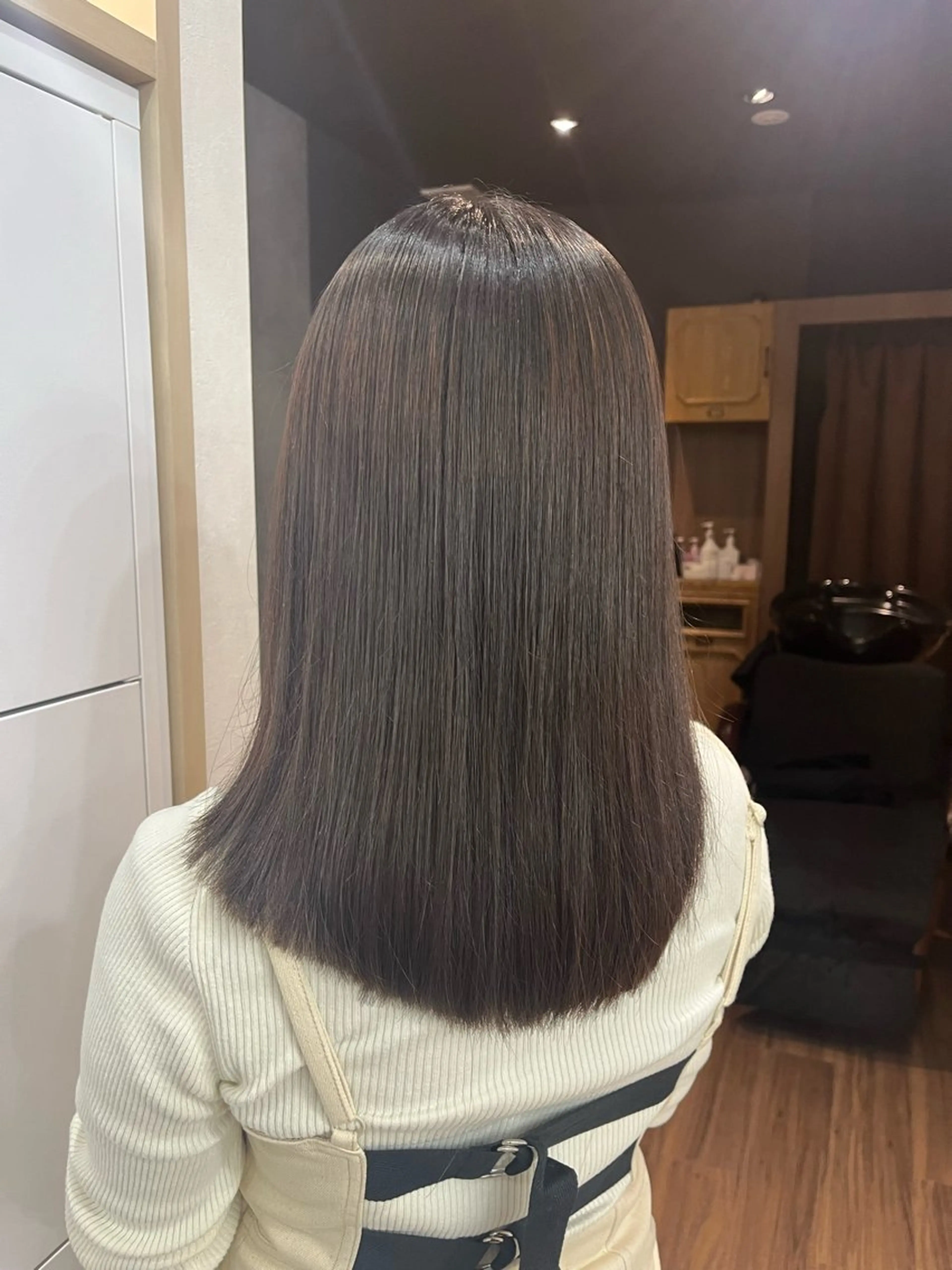 ミディアム パーマ カット 縮毛矯正 🪽髪質改善ストレー ト🤍美羽🤍のヘアスタイル