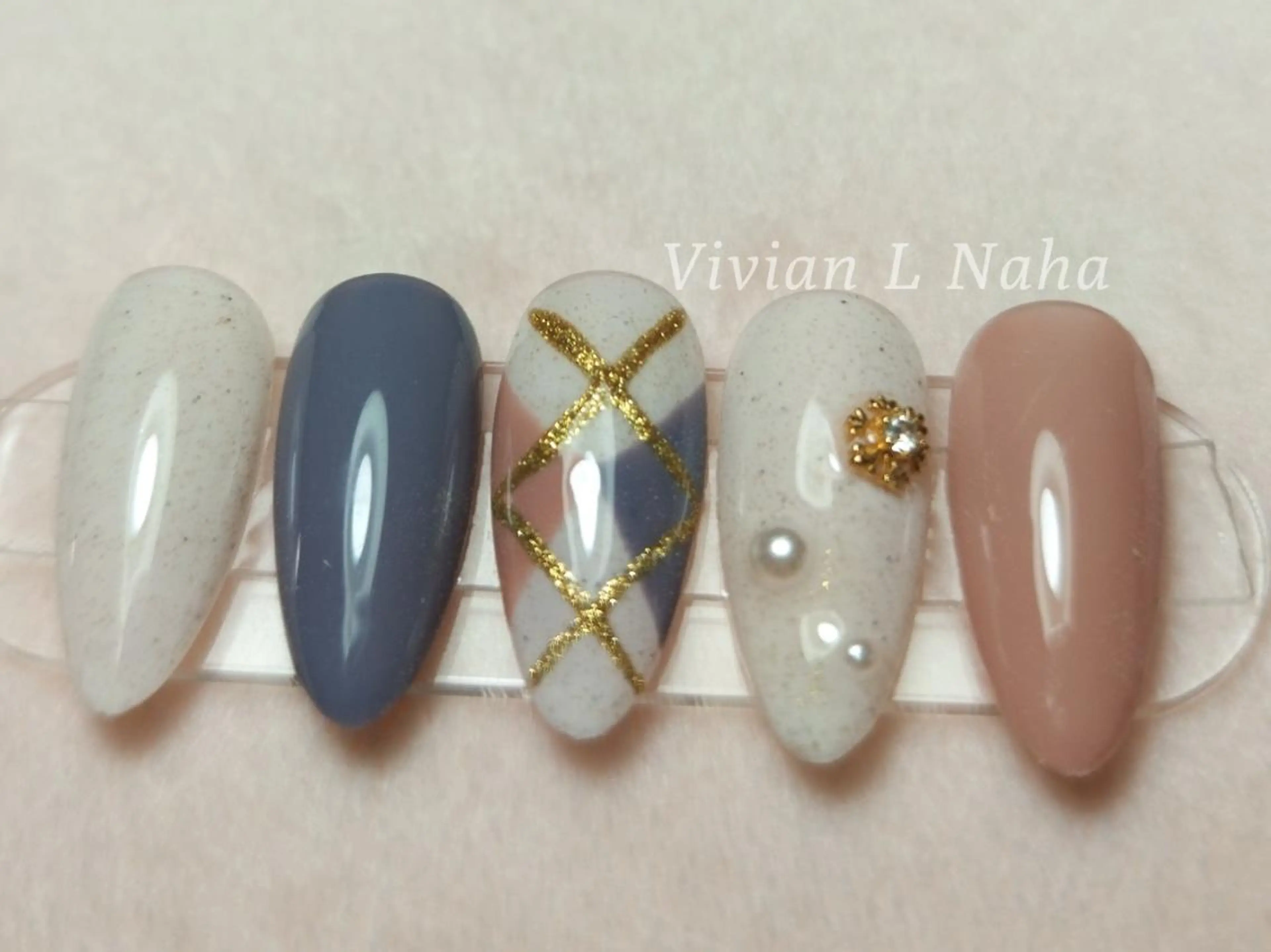 ネイル Vivian L NahaCecileのネイルデザイン
