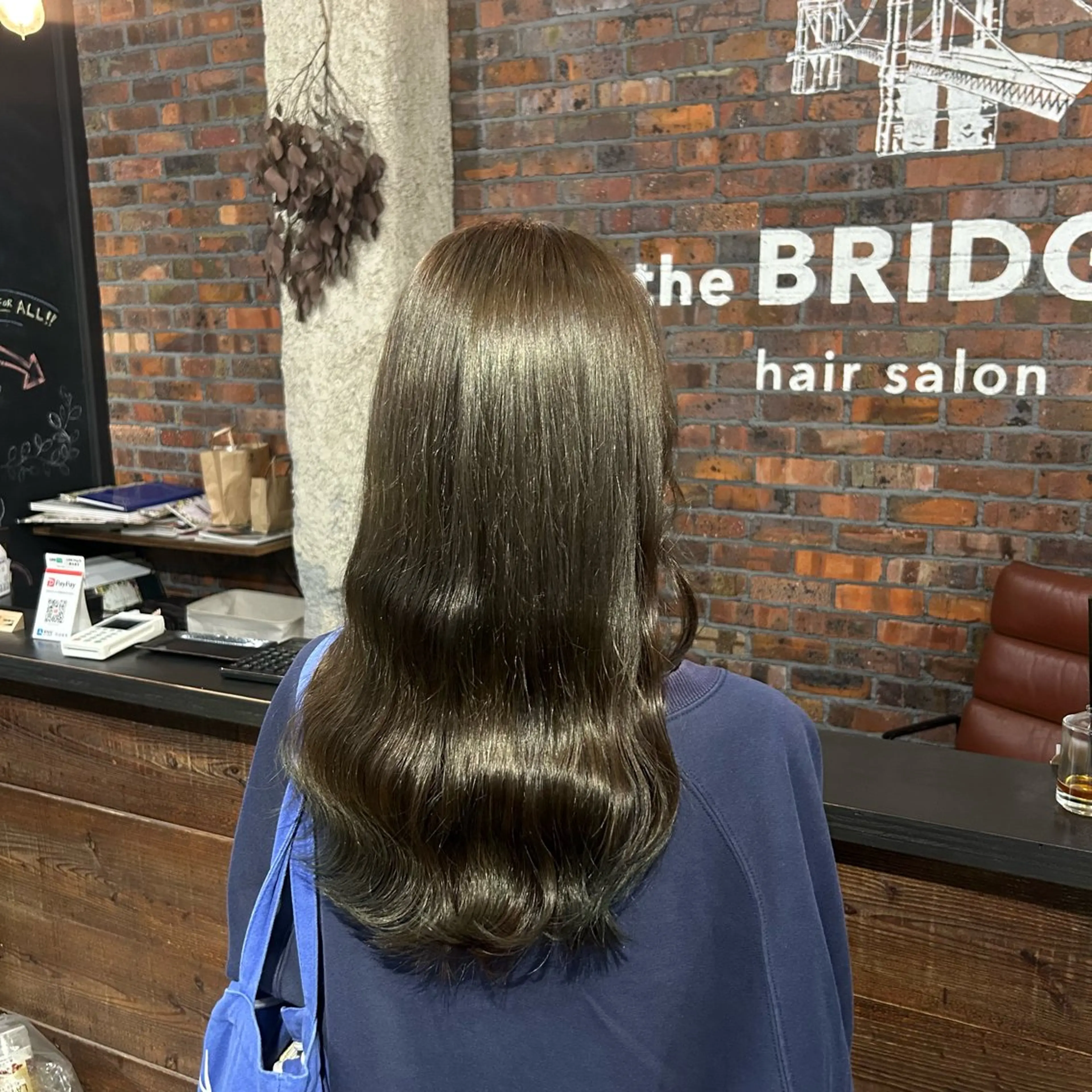 カラー ヘアカラー the BRIDGE マナ🎀のヘアスタイル