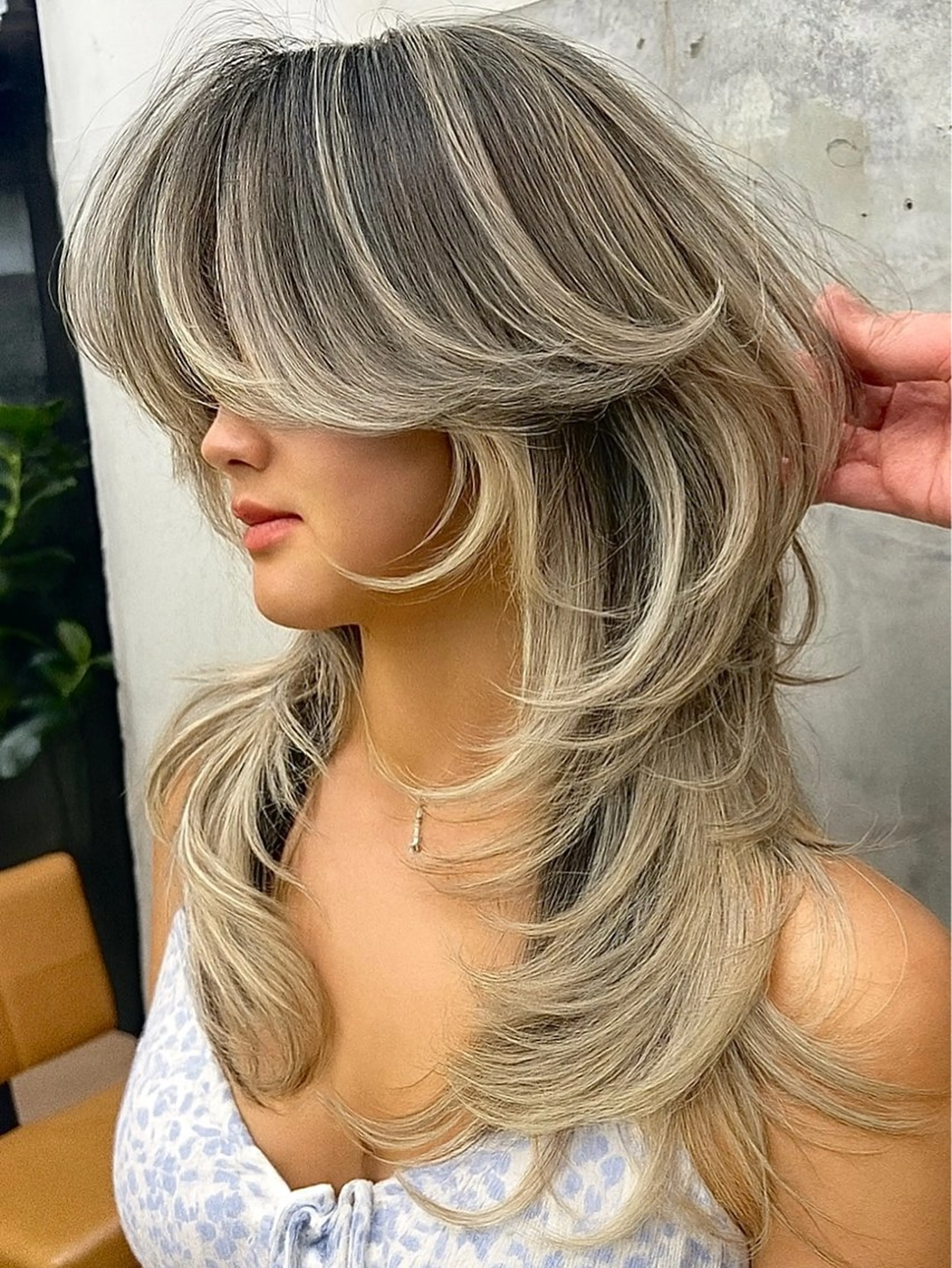 ロング ハッシュカット 韓国風ヘア レイヤーカット NU/EN所属・kouji koujiのヘアスタイル