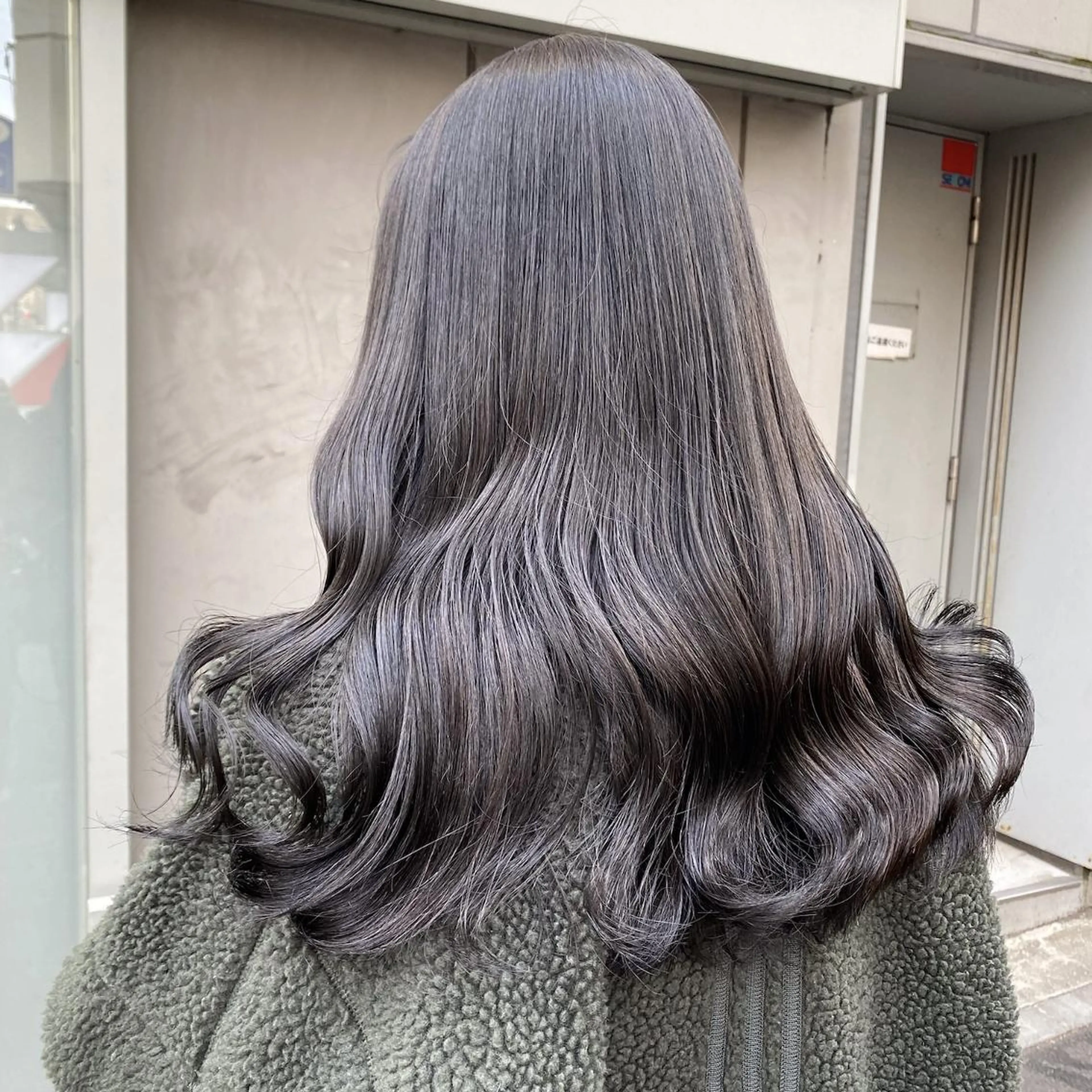 カラー 🫧‪艶髪の達人 🫧‪KEIICHIのヘアスタイル