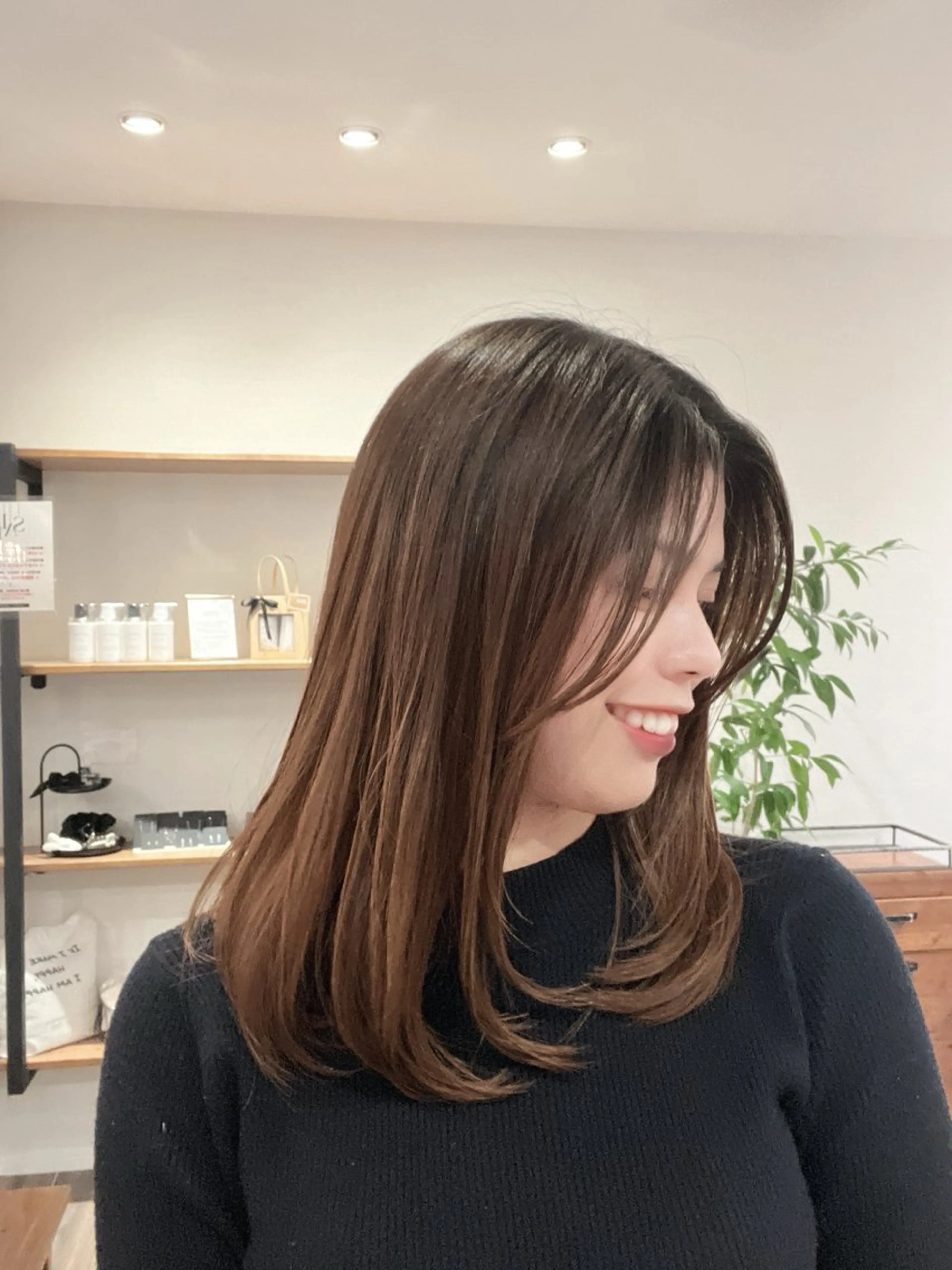 セミロング レイヤーカット ローレイヤー shampoo hair salon所属・shampoo ryukaのヘアスタイル