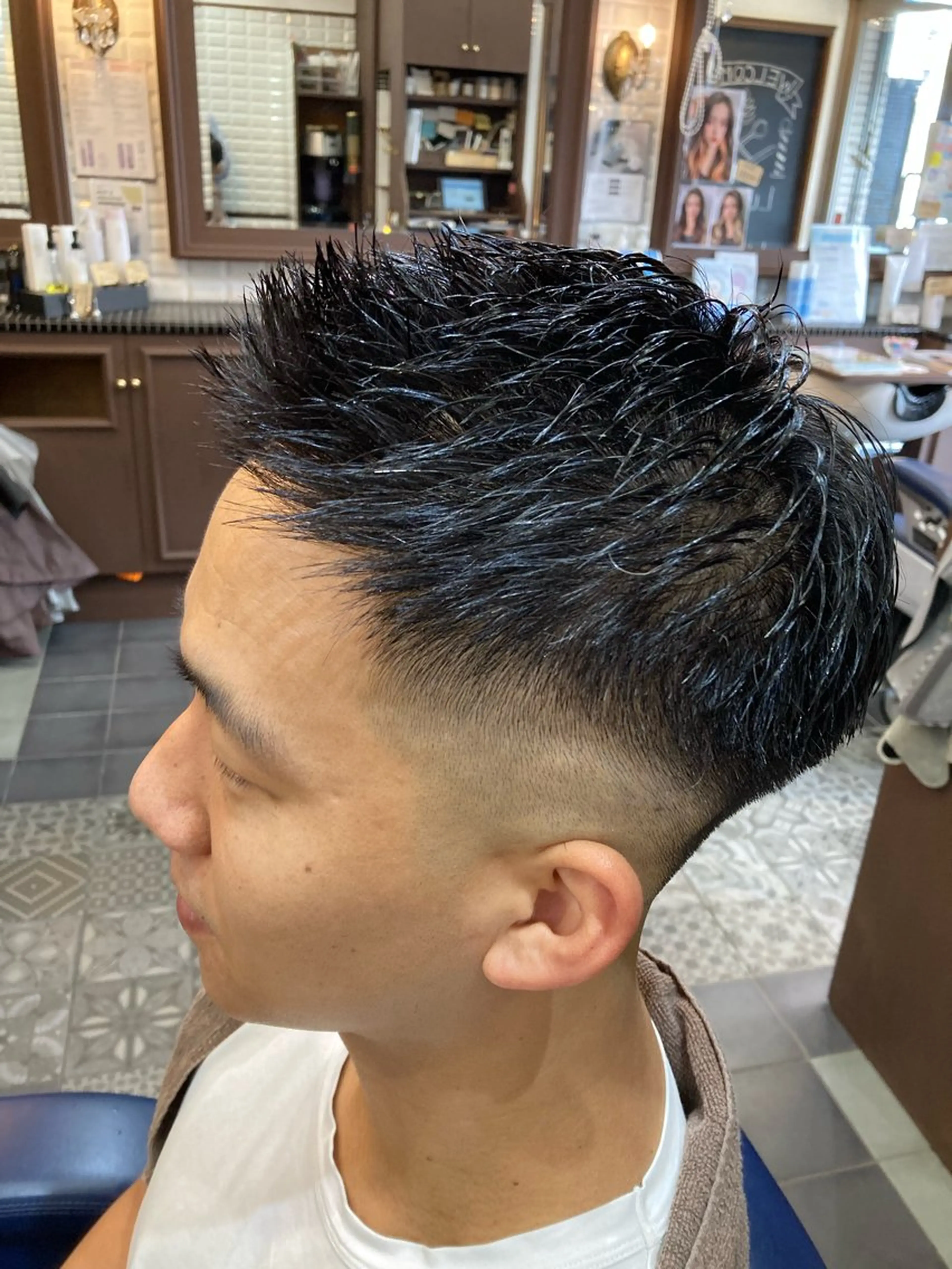 ショート メンズ アップバング フェードカット スキンフェード カット トリートメント ルピナス中田店長 山口大地のヘアスタイル