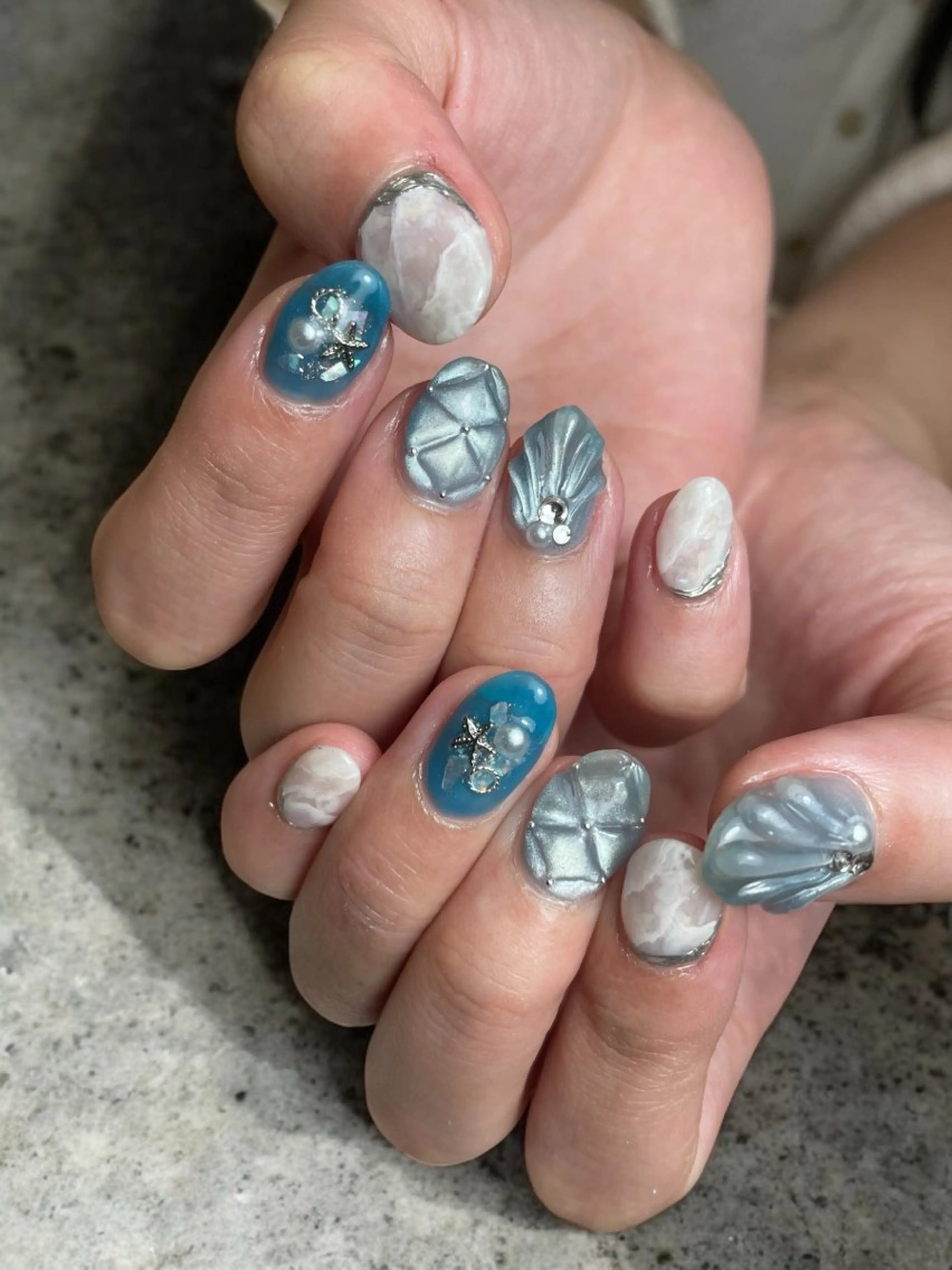 ネイル ハンドネイル MiMi NAIL TOKYO所属・Hisaka Mikiのネイルデザイン