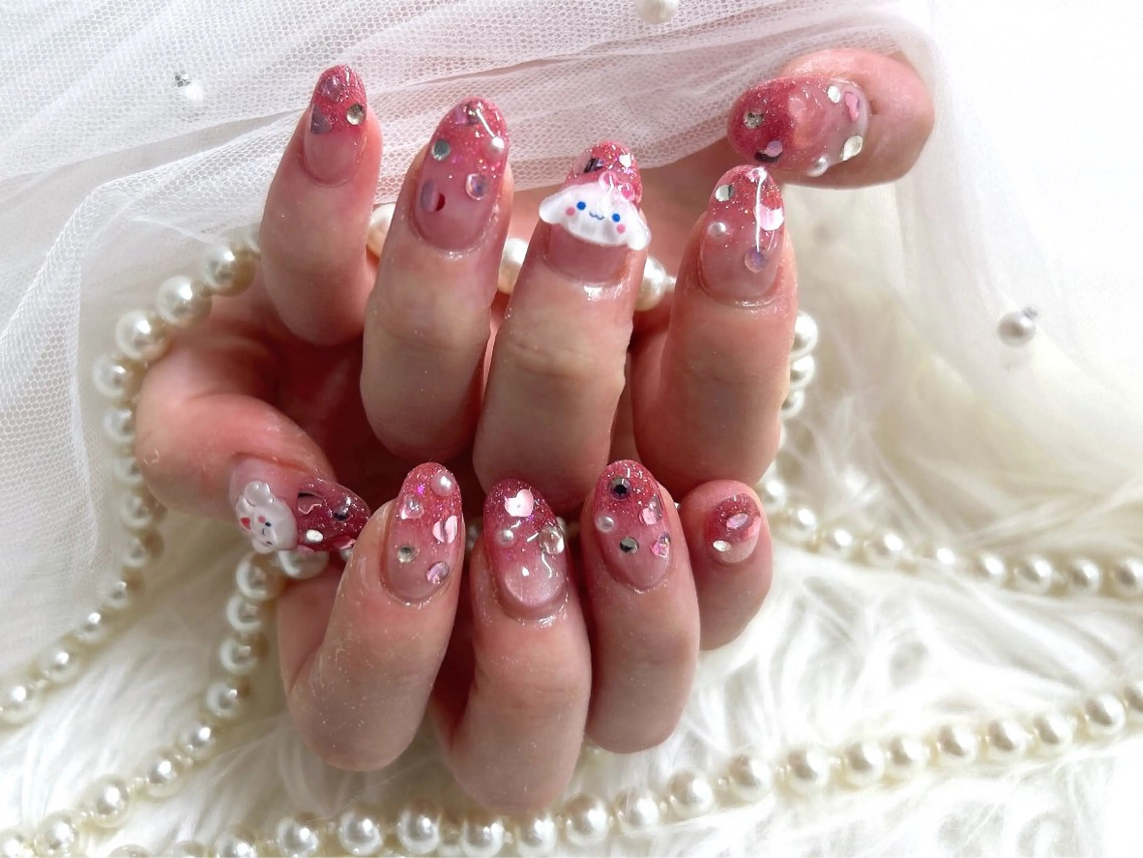 ミディアム ハンドネイル Nailsalon Angeのネイルデザイン