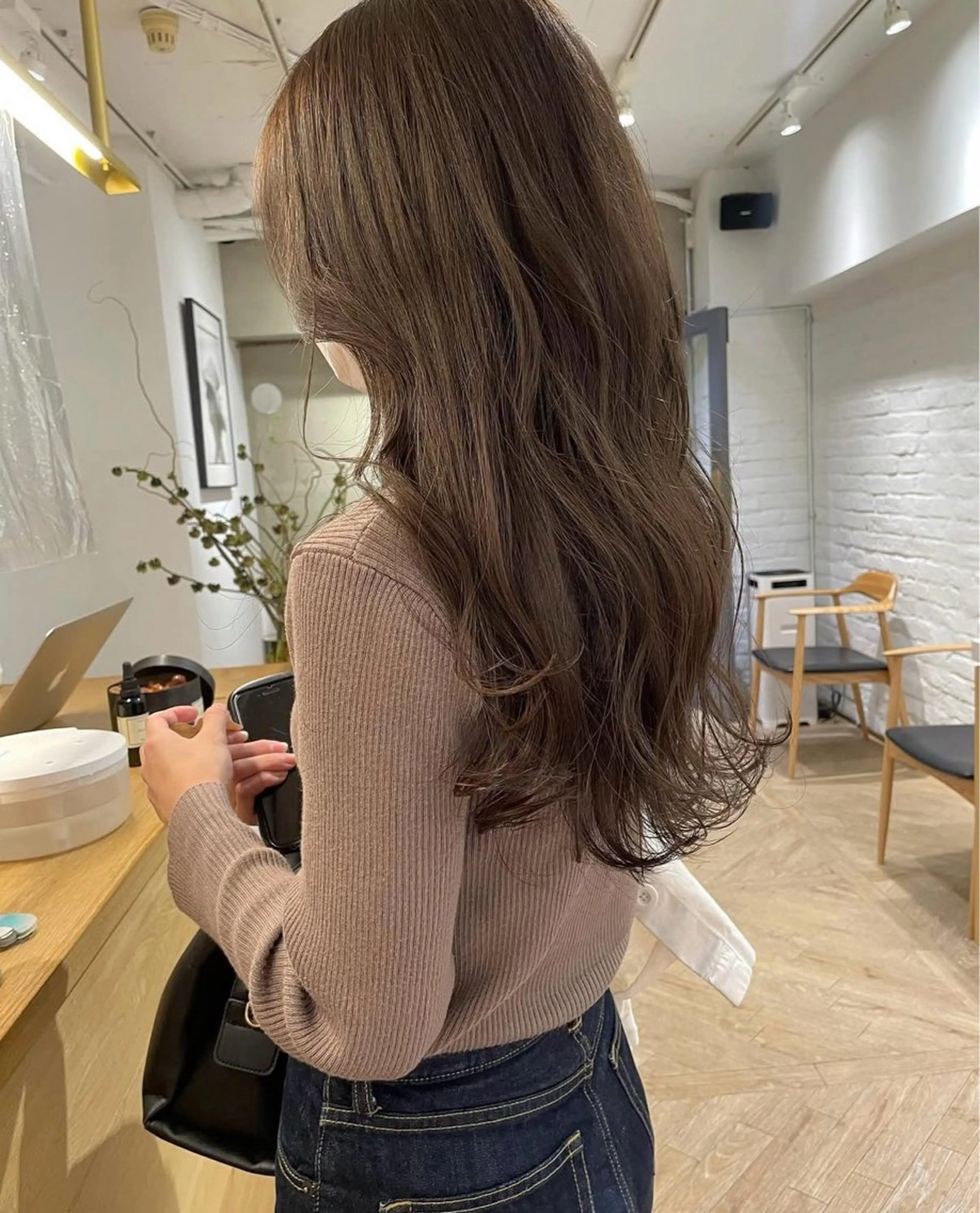 ロング カラー ベージュカラー ブリーチ ブラウンカラー ブラウンベージュ 透明感カラー ヘアカラー トリートメント ハイトーン大得意 ×レイヤー🌜aiのヘアスタイル