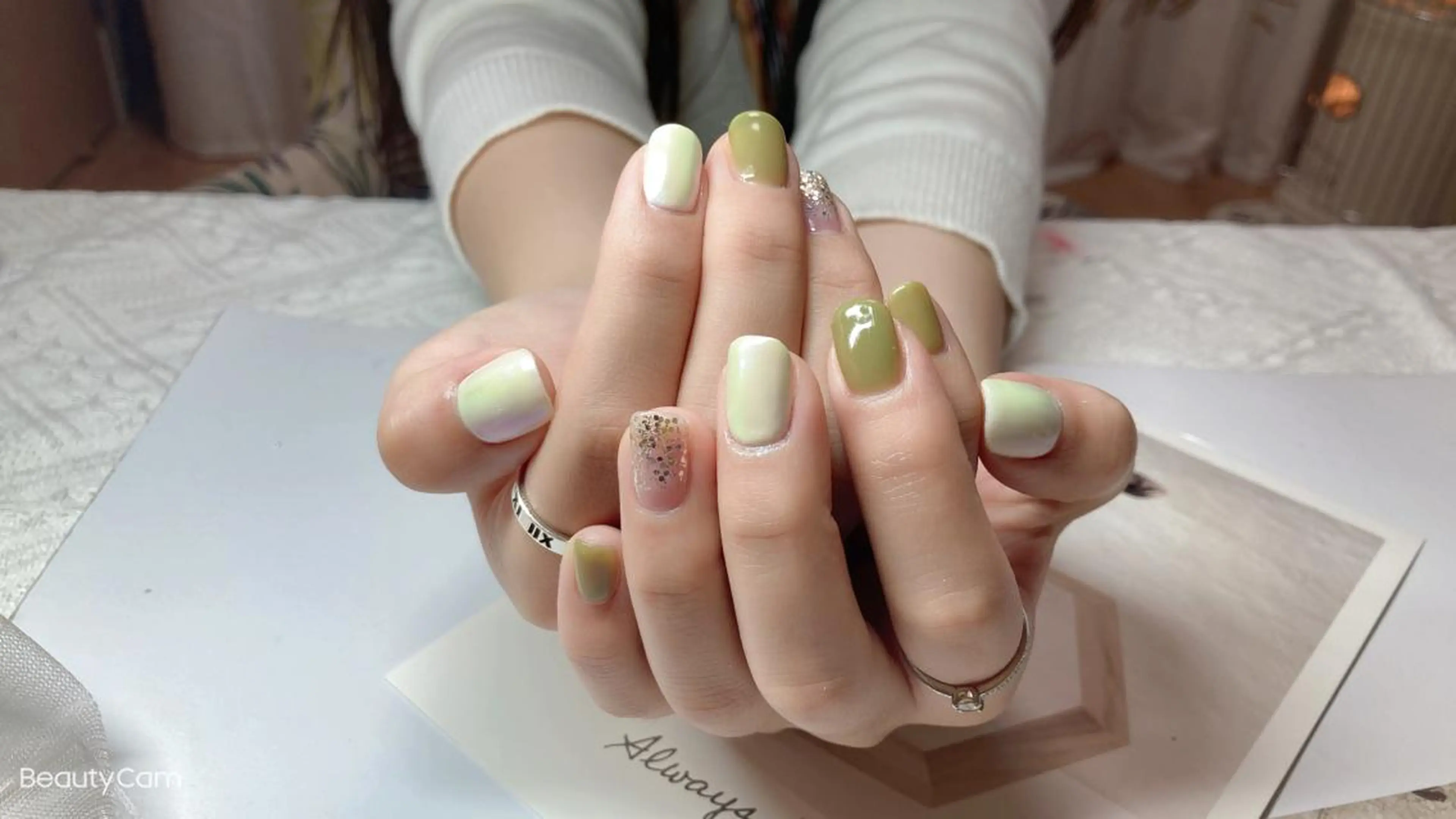 ネイル ewt miniのマツエク・マツパデザイン