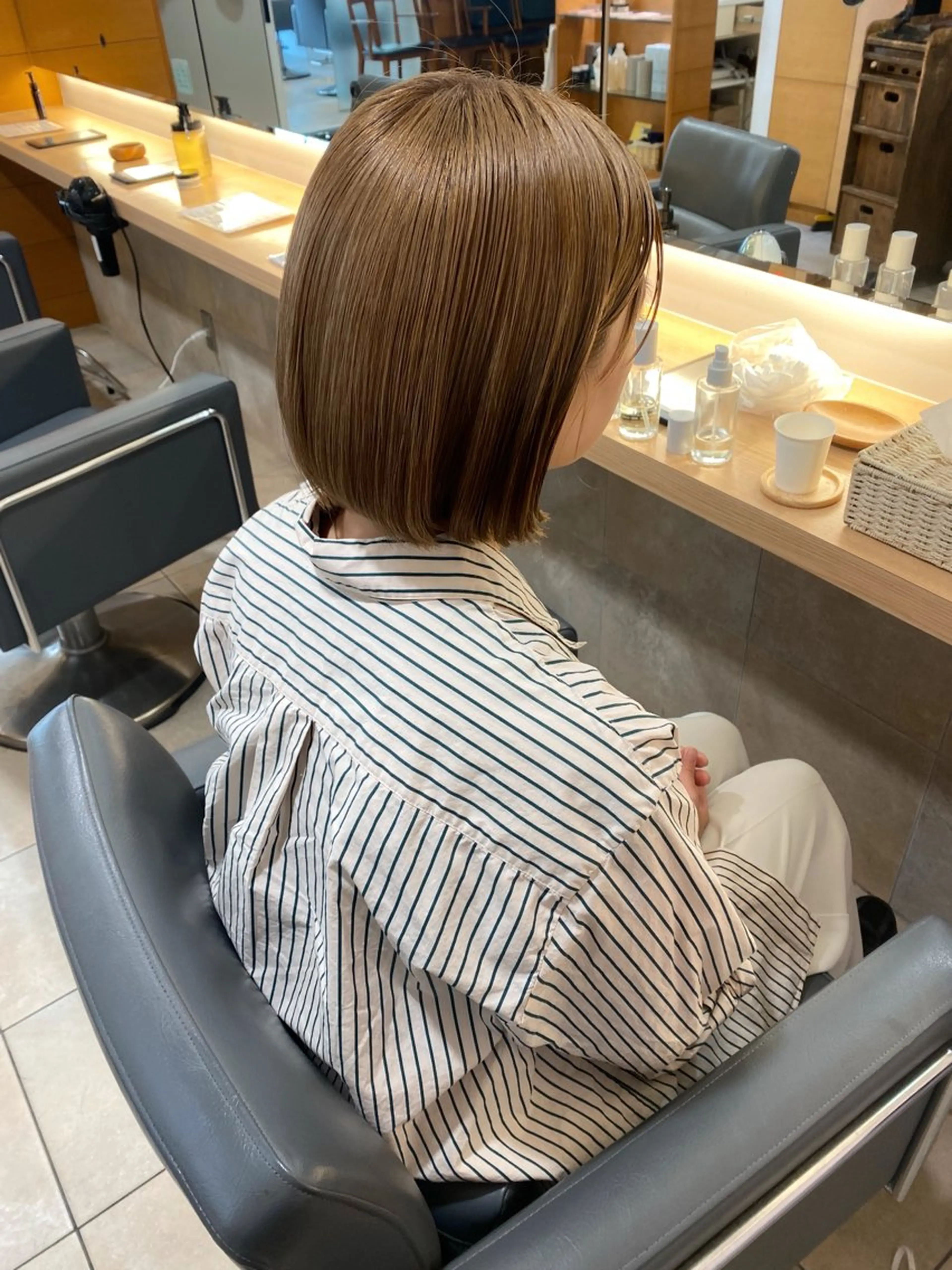 ショート カラー ヘアカラー 谷川 あかりのヘアスタイル