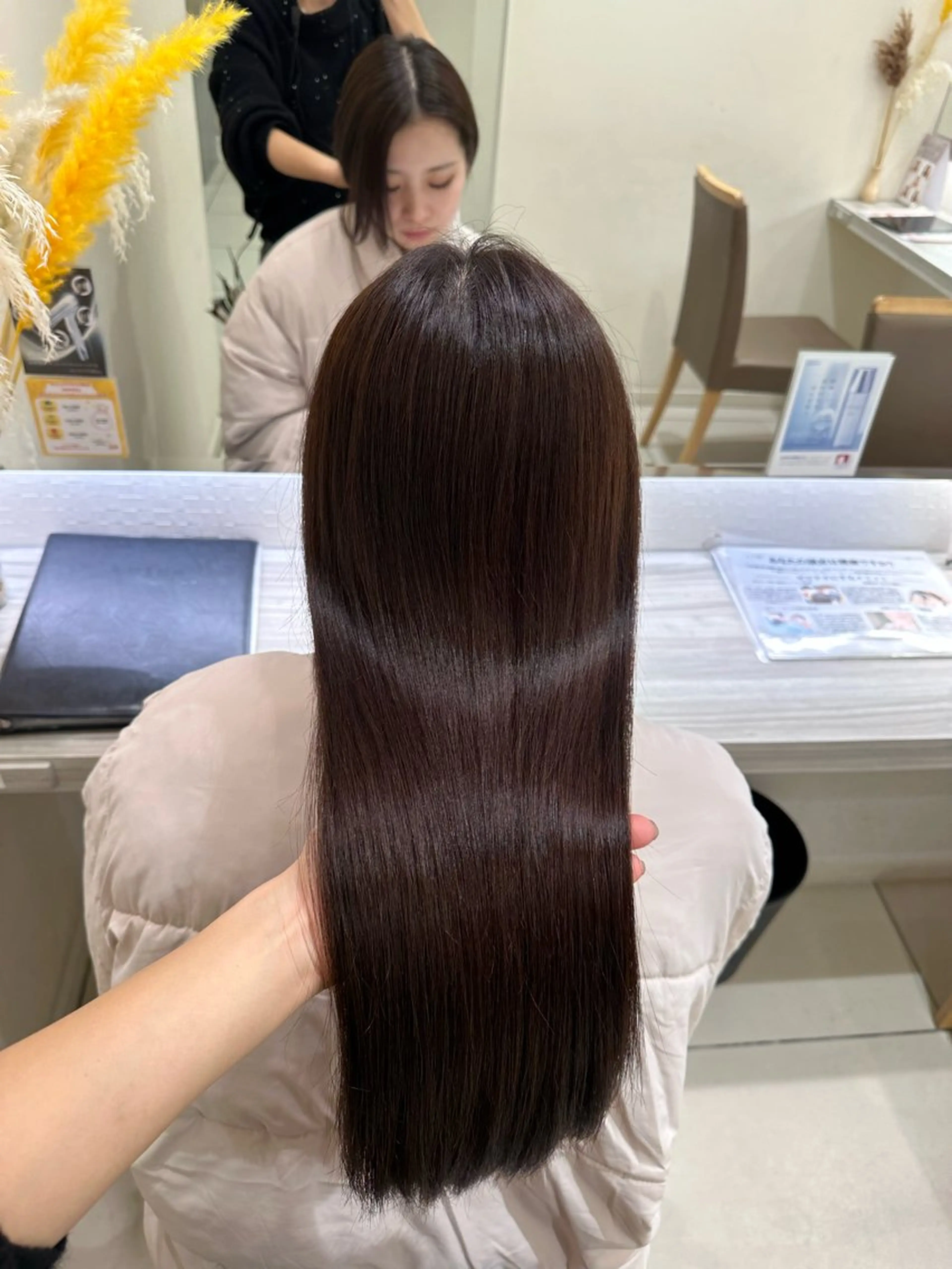ロング カット トリートメント ベージュカラー🤎 酸性縮毛矯正のヘアスタイル