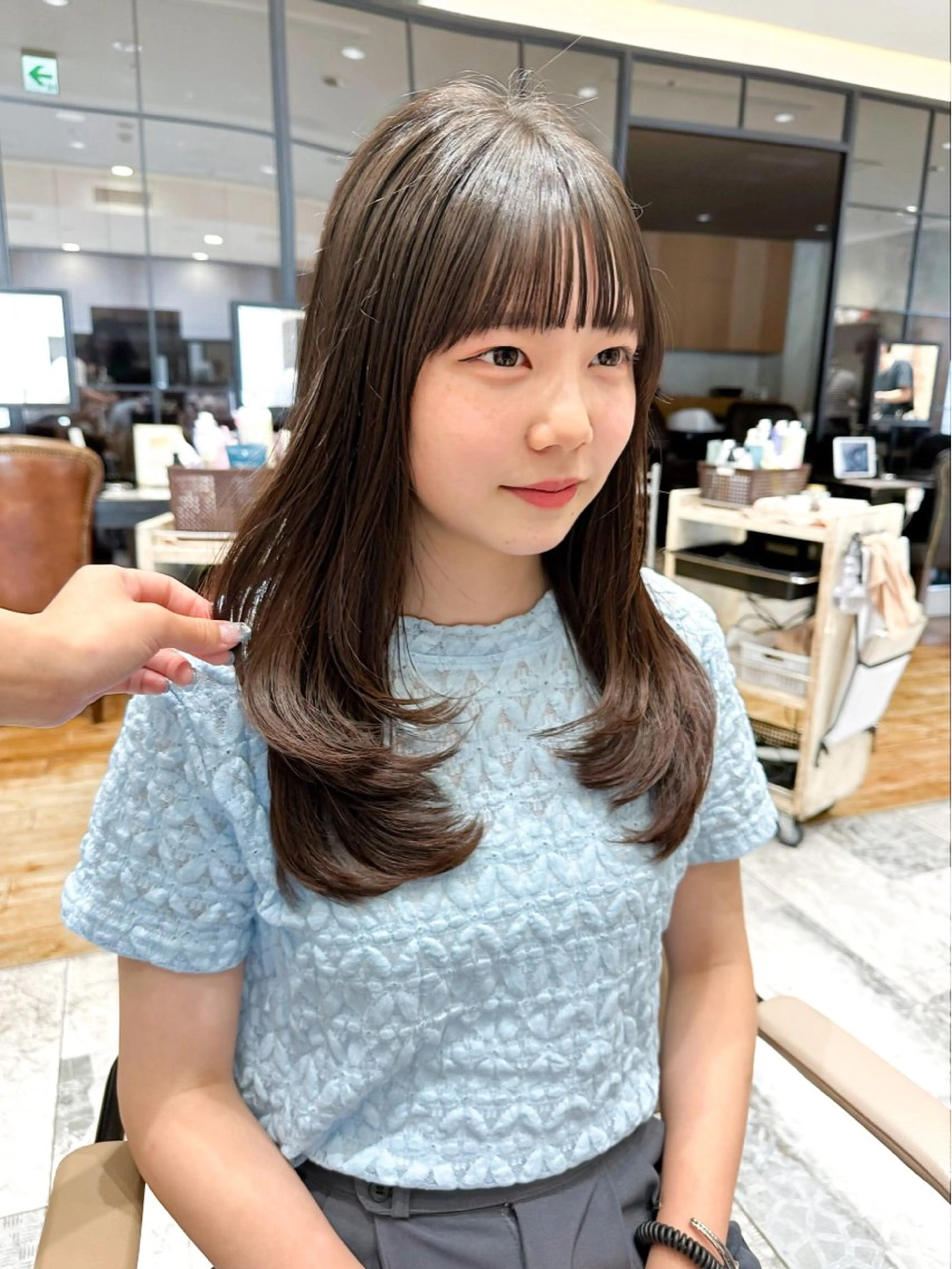 セミロング カラー レイヤーカット カット トリートメント 顔周り/くびれヘア 韓国ヘア💕風間るなのヘアスタイル