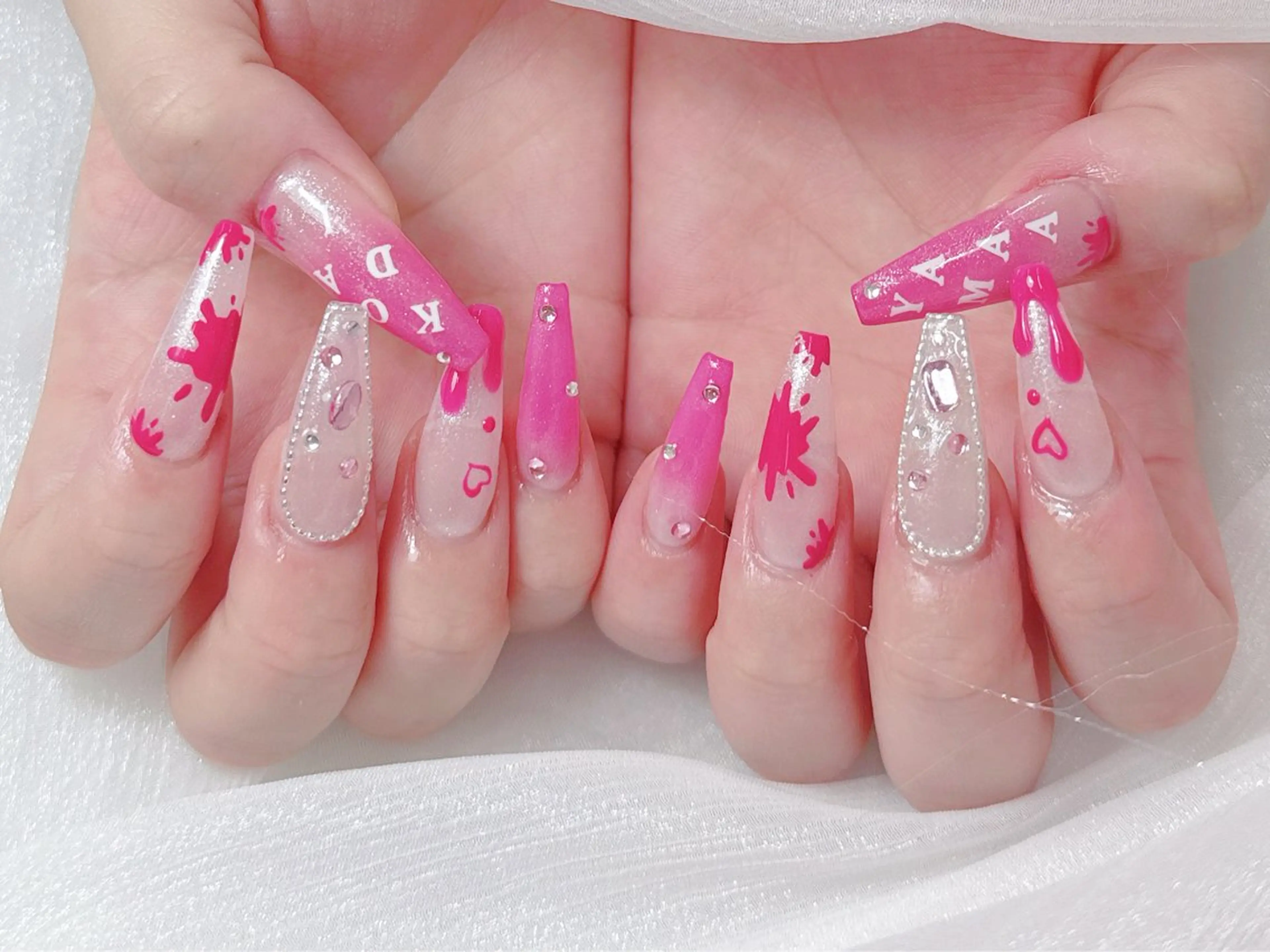 ロング 韓国風ヘア ハンドネイル NOA NAILのネイルデザイン