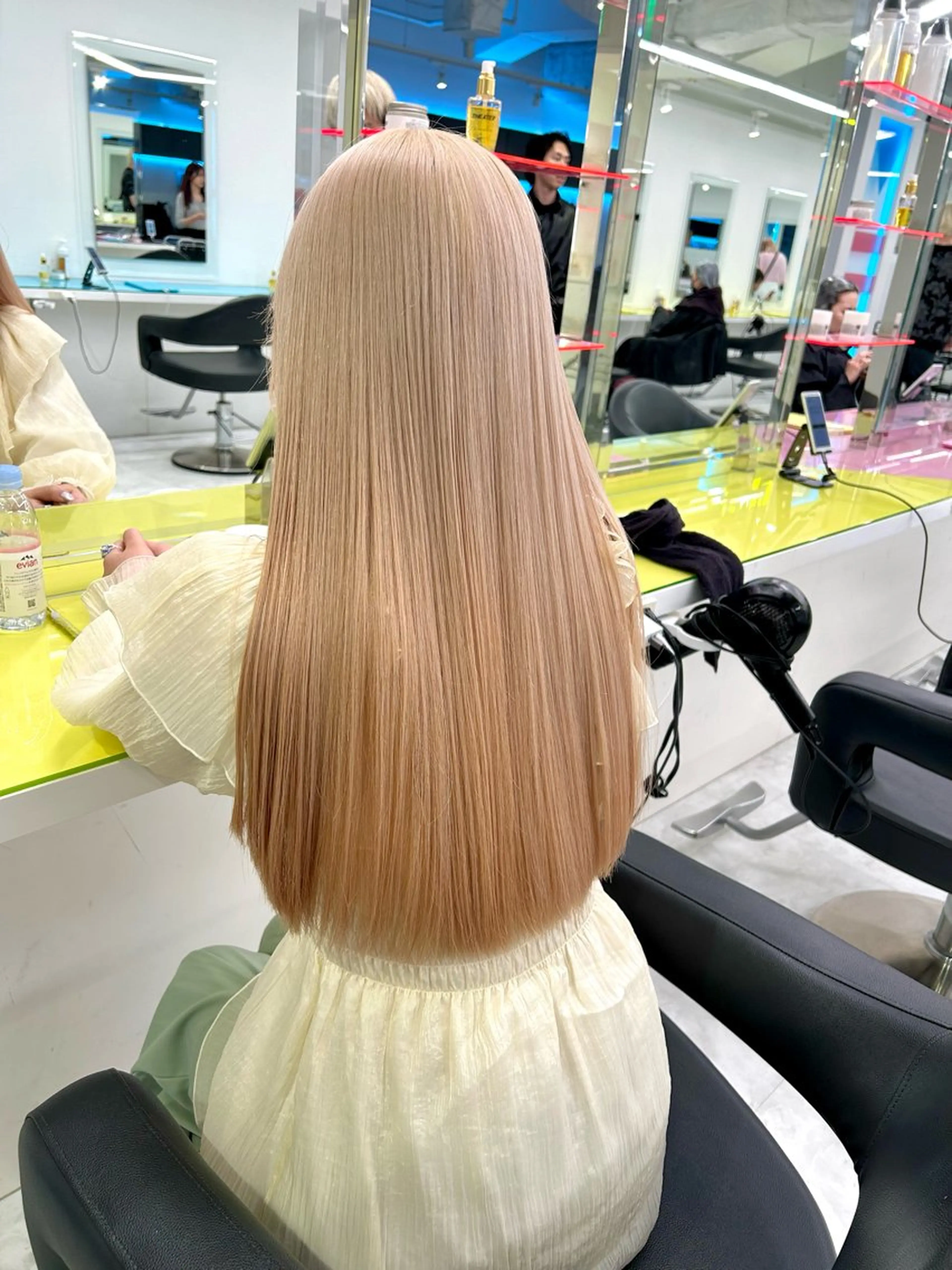 ロング カラー ヘアアレンジ トレンドモテカラー 🩷色落ちまで可愛くのヘアスタイル