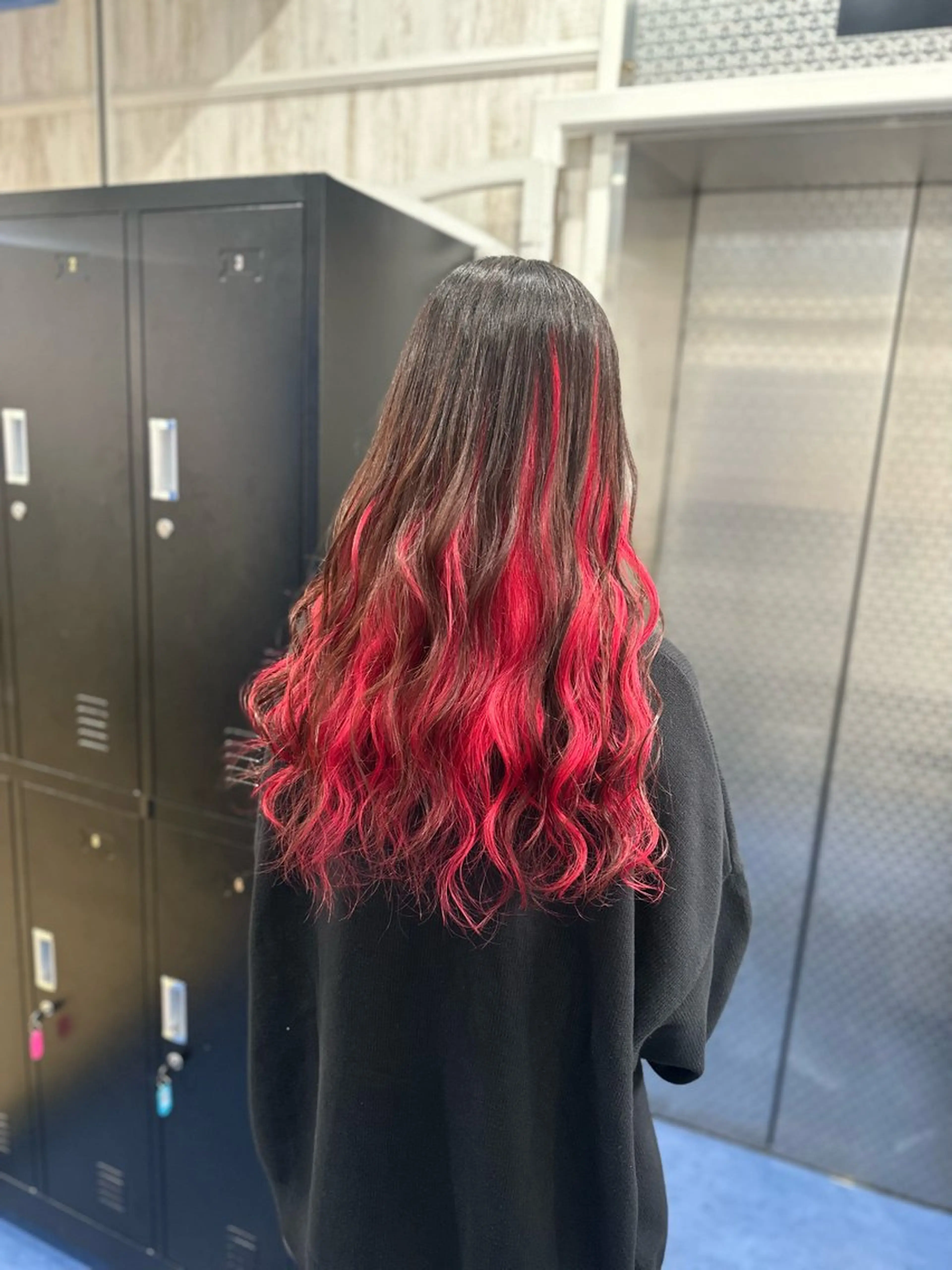 カラー white．梅田所属・GATE. カラーモデル募集のヘアスタイル