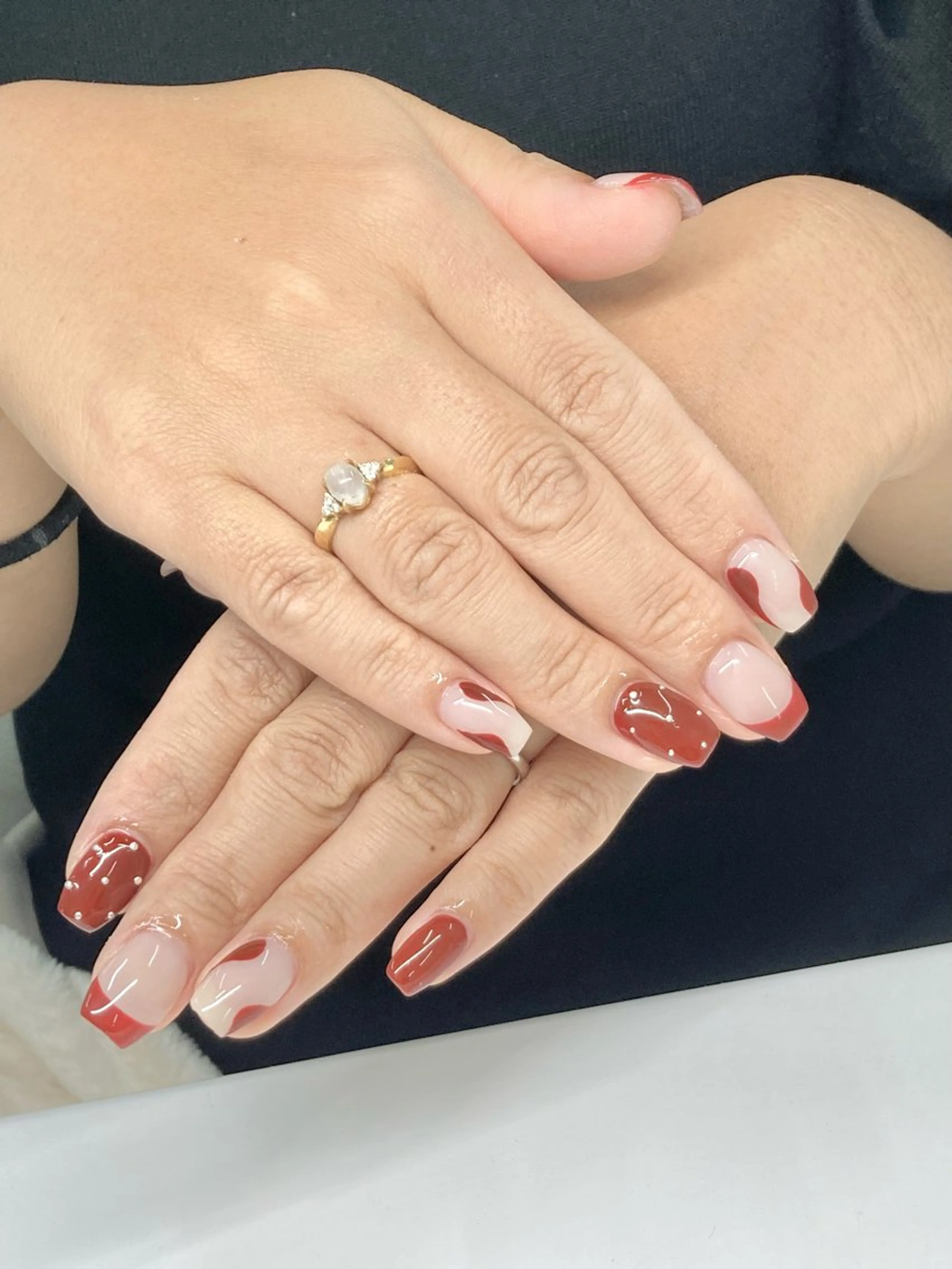 ネイル ボルドー フレンチネイル 持ち込み Nail Total beauty salon Laki所属・佐々木 優花のネイルデザイン