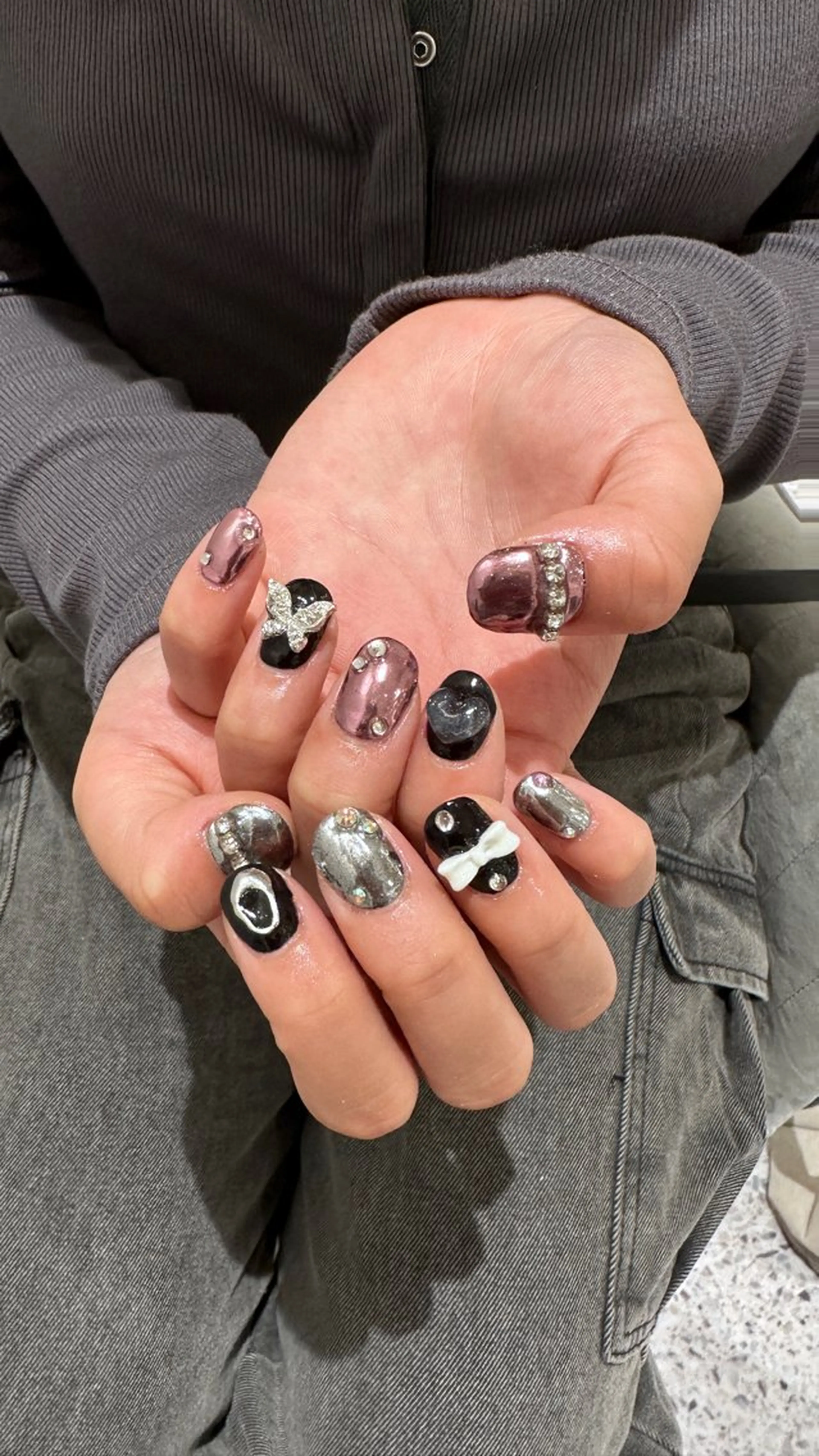 ネイル ハンドネイル 👽個性派ネイル🎀 komachiのネイルデザイン