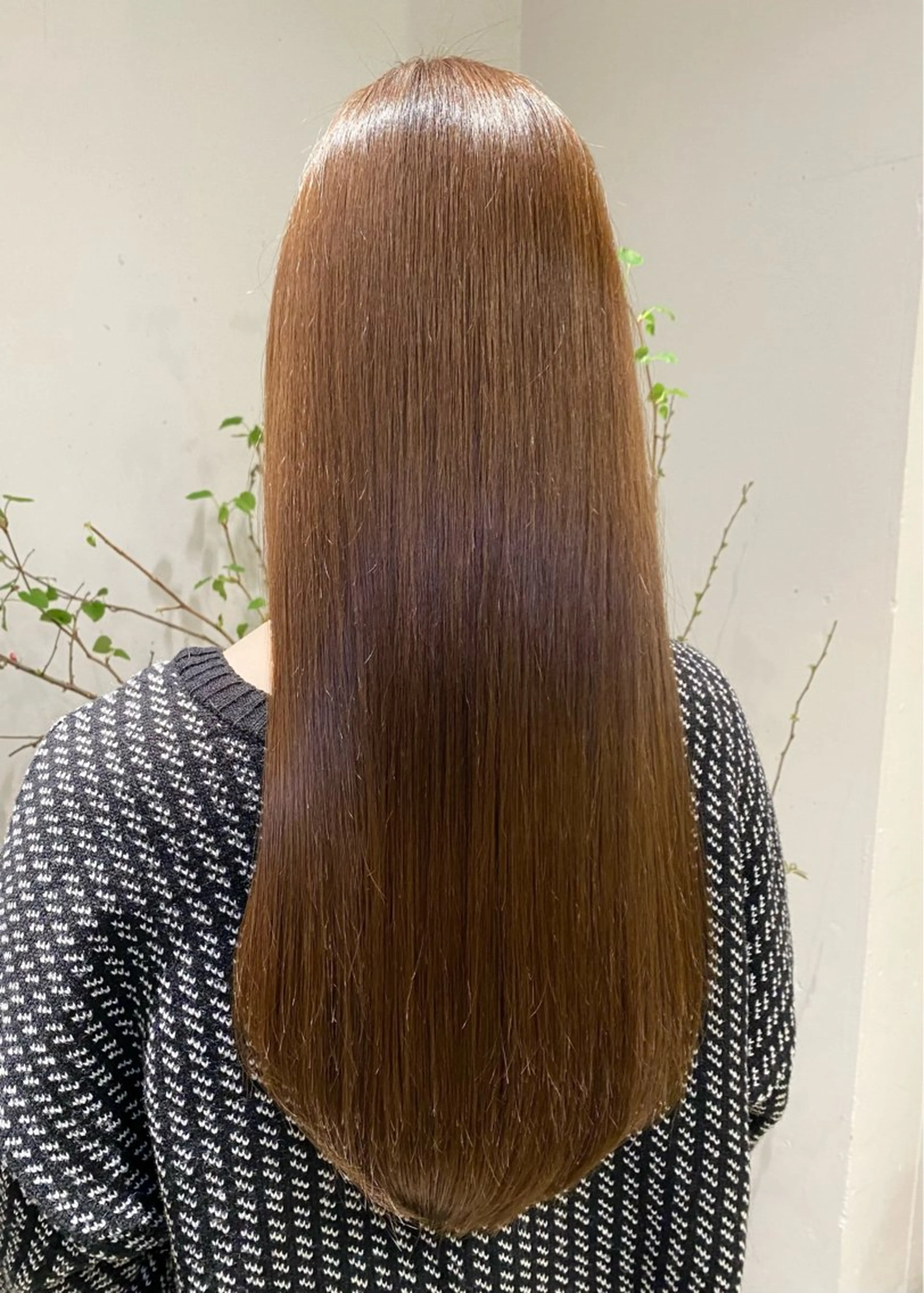 セミロング 東 友貴のヘアスタイル