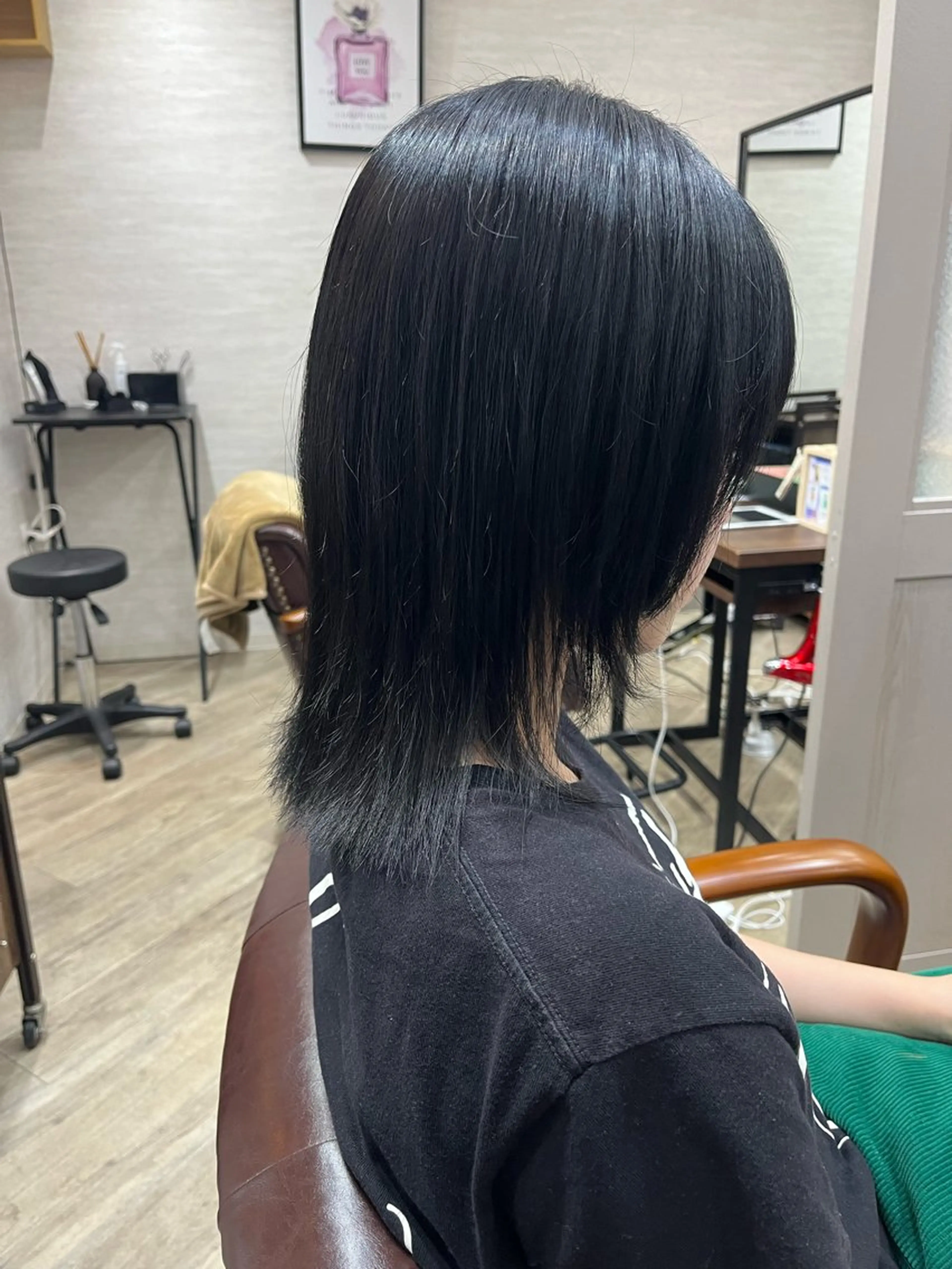 ミディアム カラー 黒髪 ヘアカラー トリートメント 🫧ぷる艶カラー🫧 Yuubi🦩のヘアスタイル