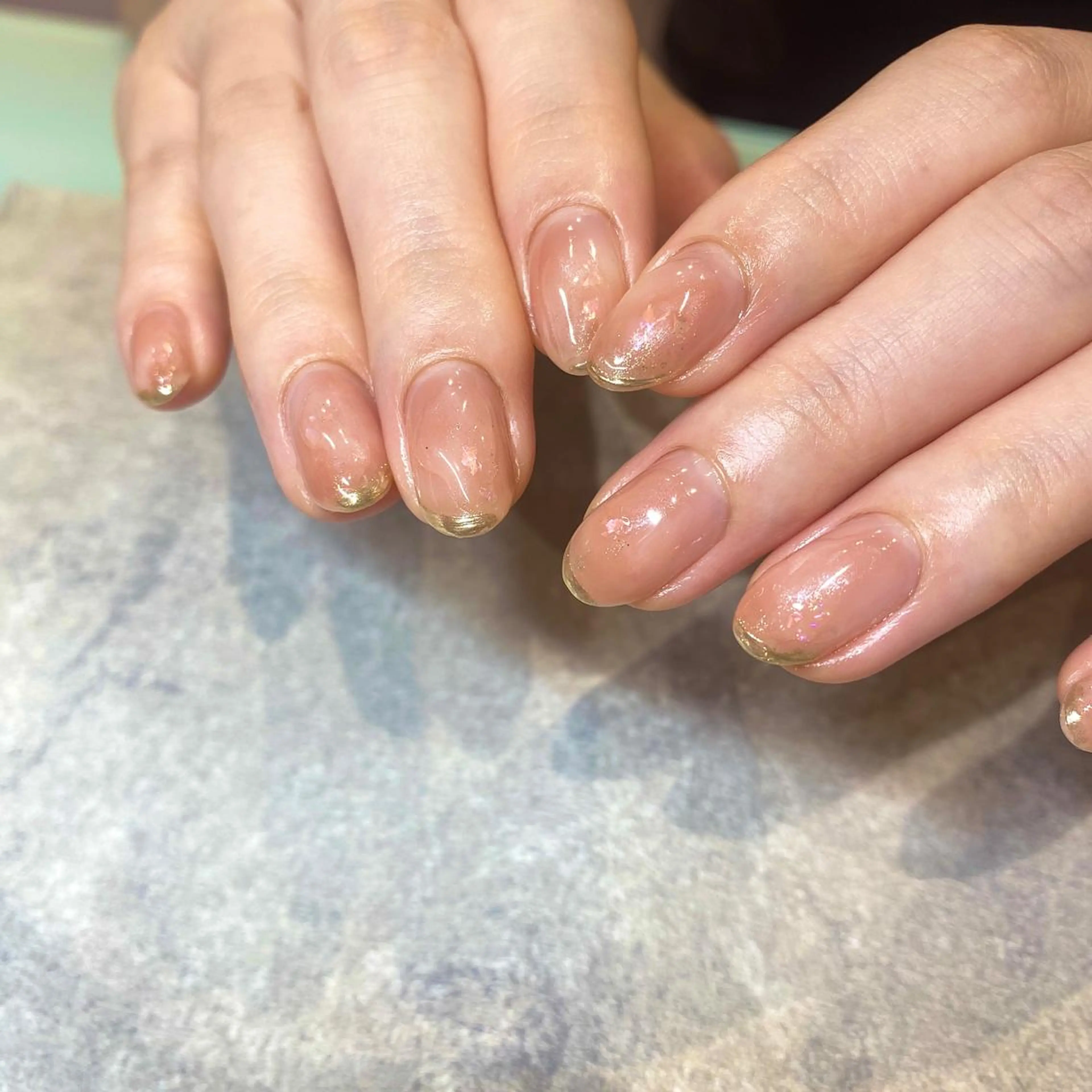 ネイル ぷっくりネイル ハンドネイル NINEnami ニュアンスネイルのネイルデザイン