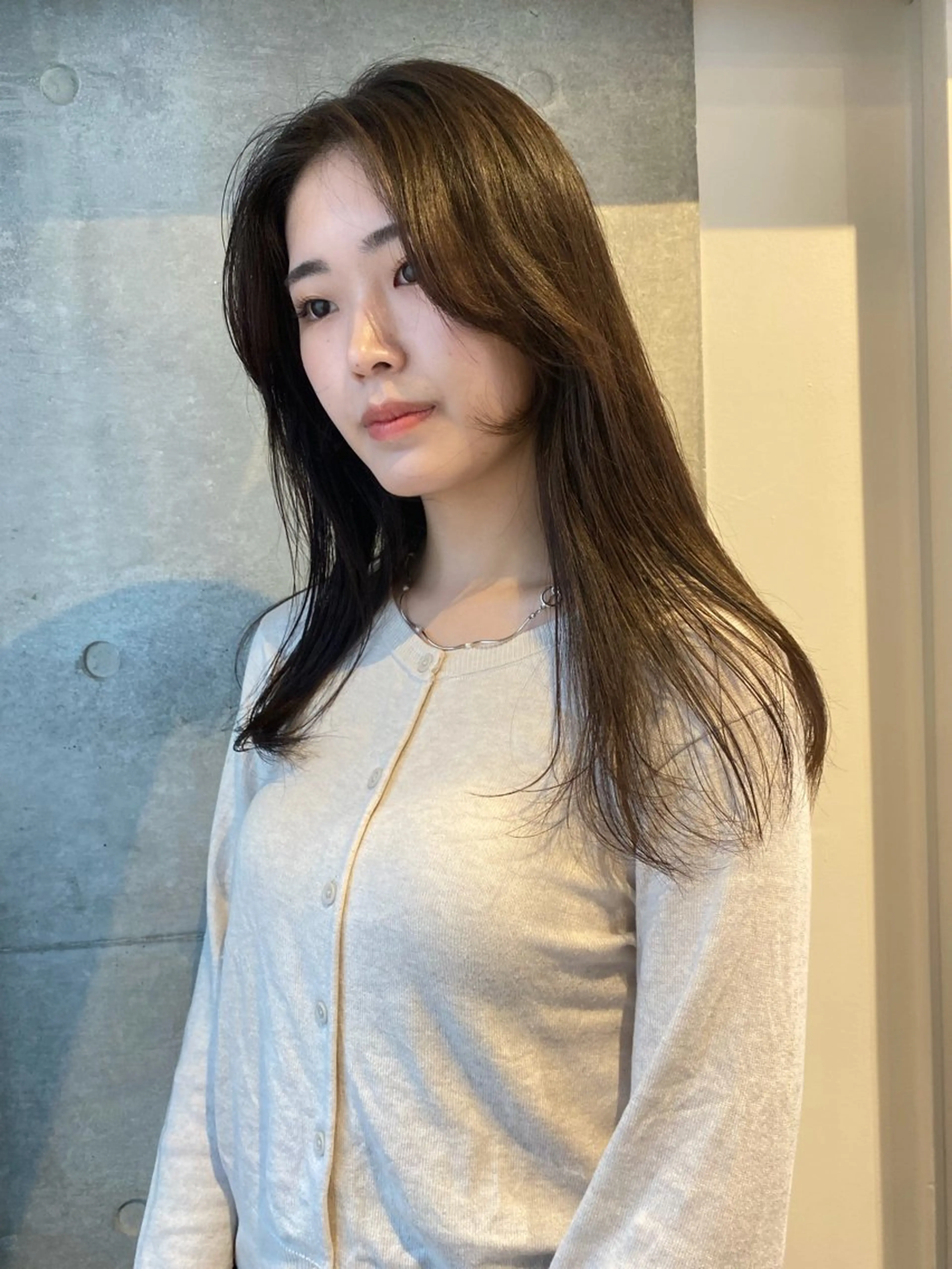 ロング カラー ヘアカラー 室谷 侑奈のヘアスタイル