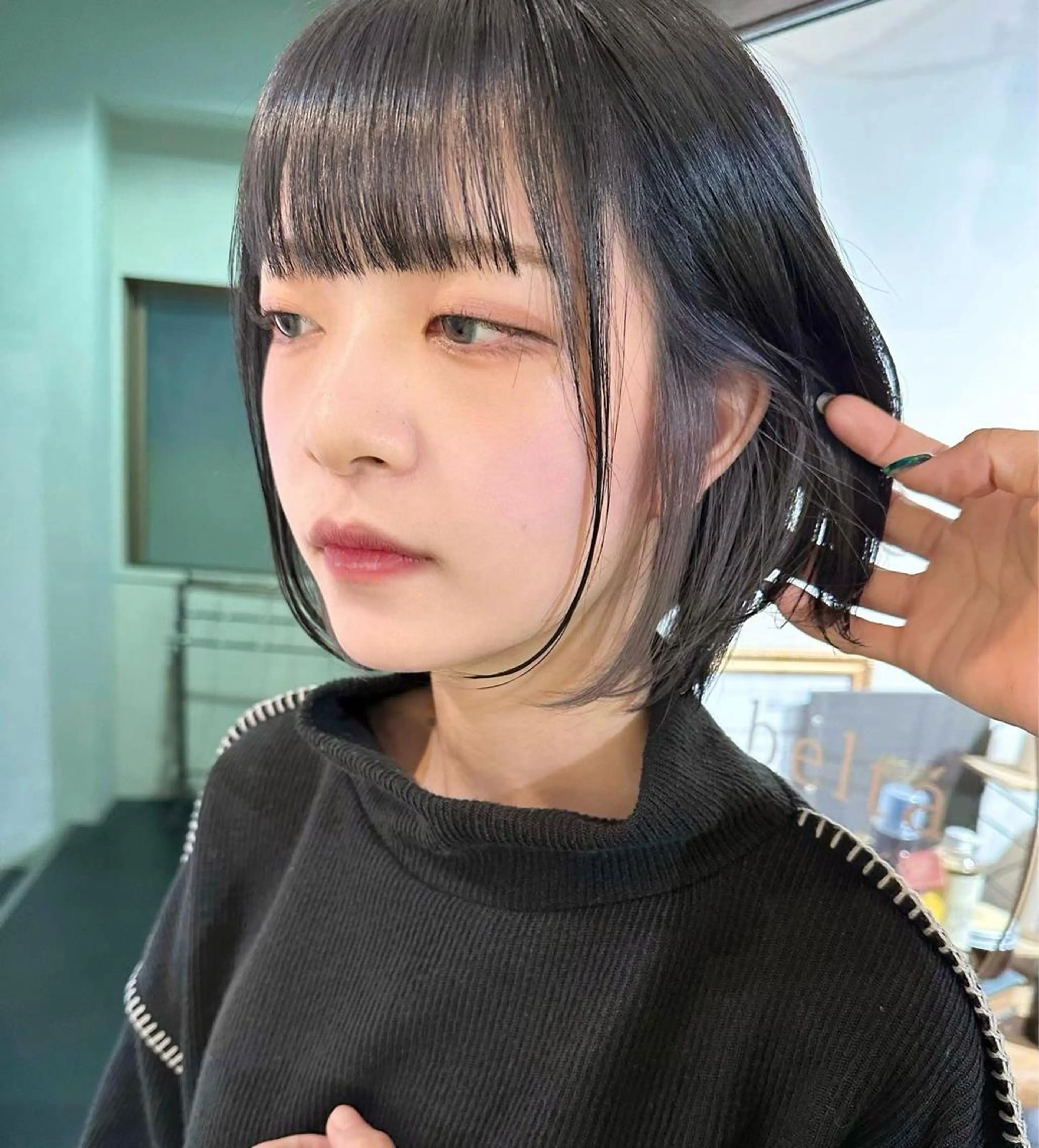 ショート カラー カット ヘアカラー トリートメント 梅田ハイトーン チダ ヒナノのヘアスタイル