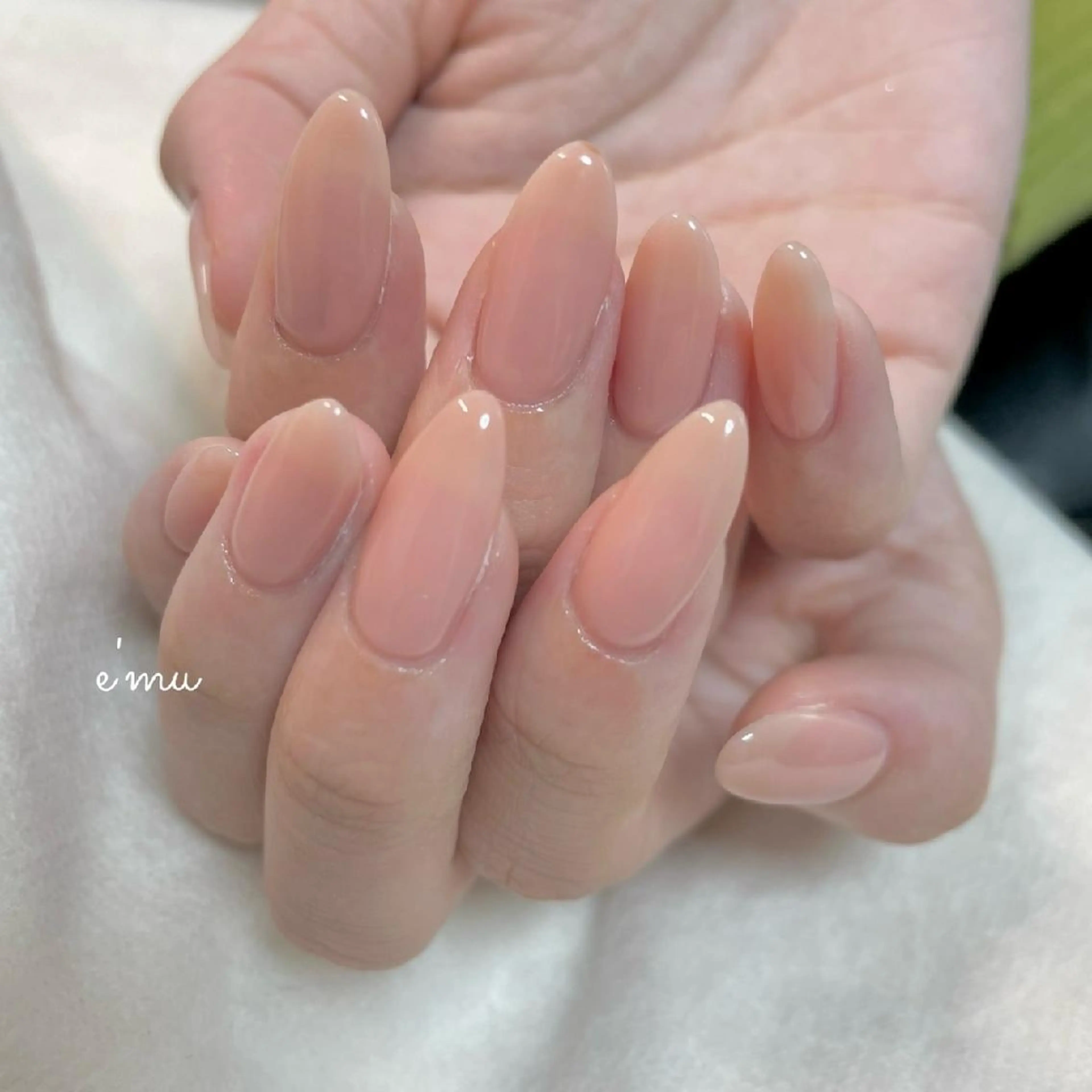 ネイル オフィスネイル ワンカラーネイル ハンドネイル nail salon e'mu💐のネイルデザイン