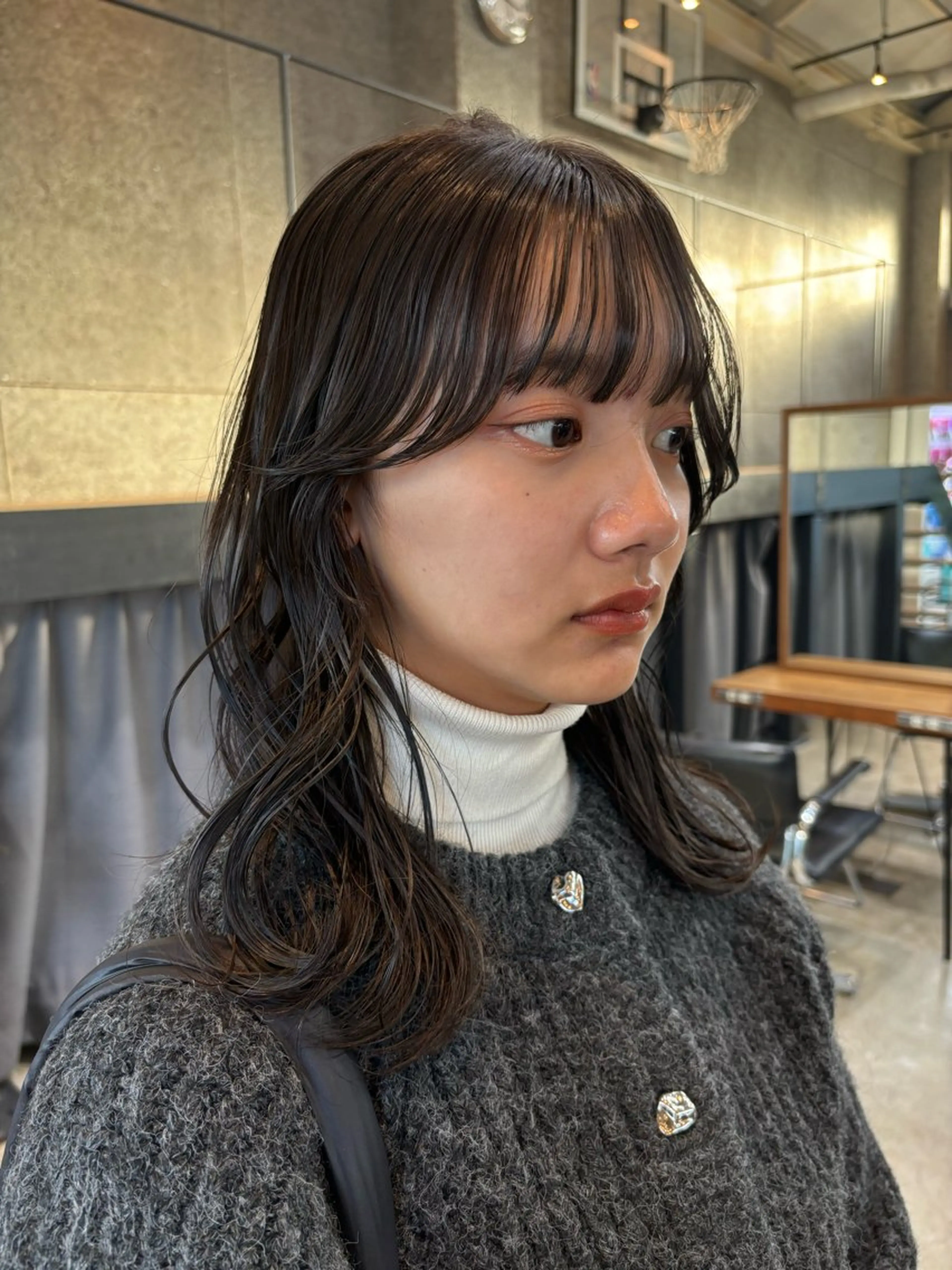 ミディアム カラー パーマ ヘアアレンジ カット ヘアカラー トリートメント ヘッドスパ ヘアセット 押切 響 のヘアスタイル