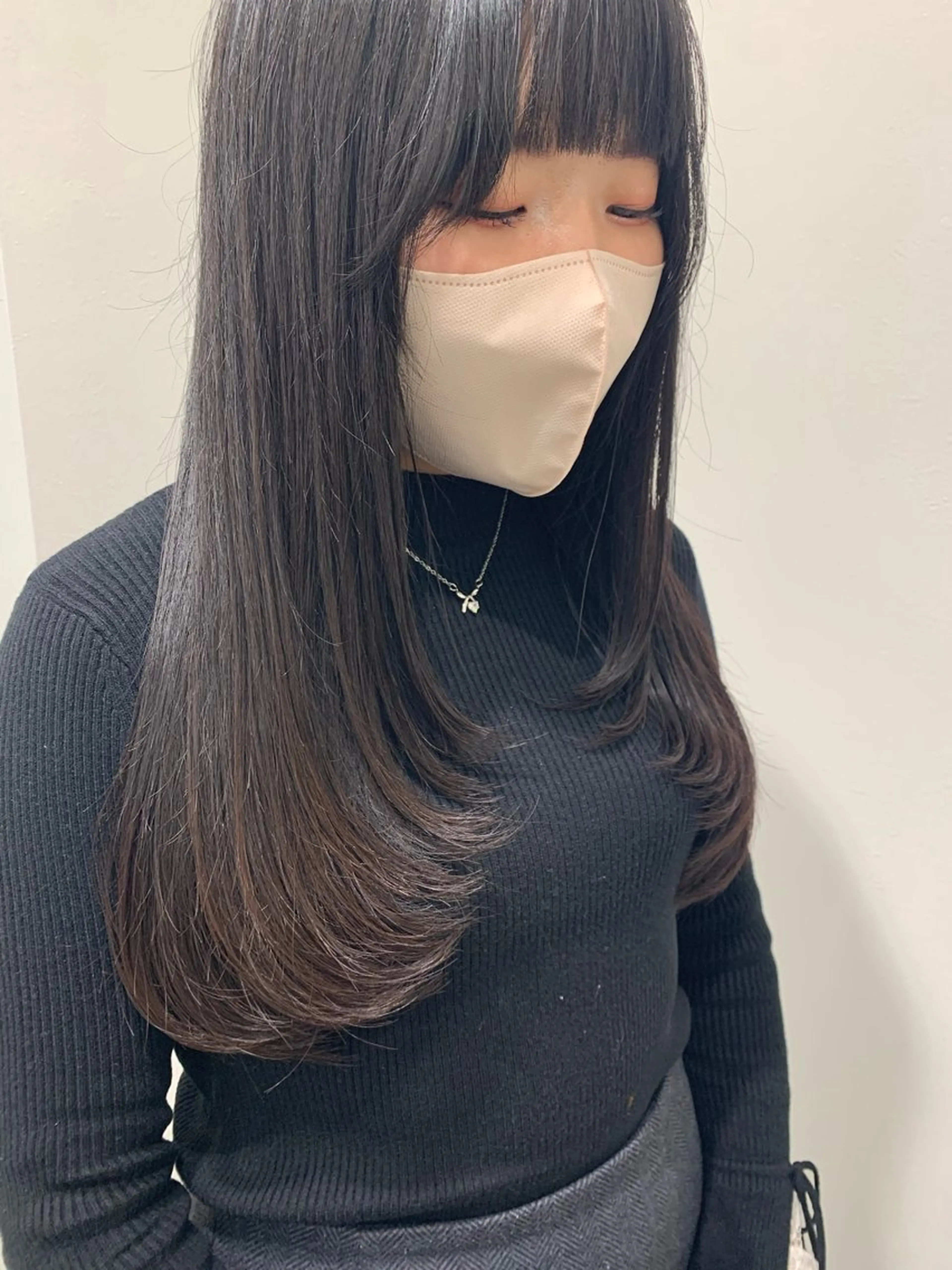 ロング レイヤーカット Rina🪄 韓国風レイヤーcutのヘアスタイル