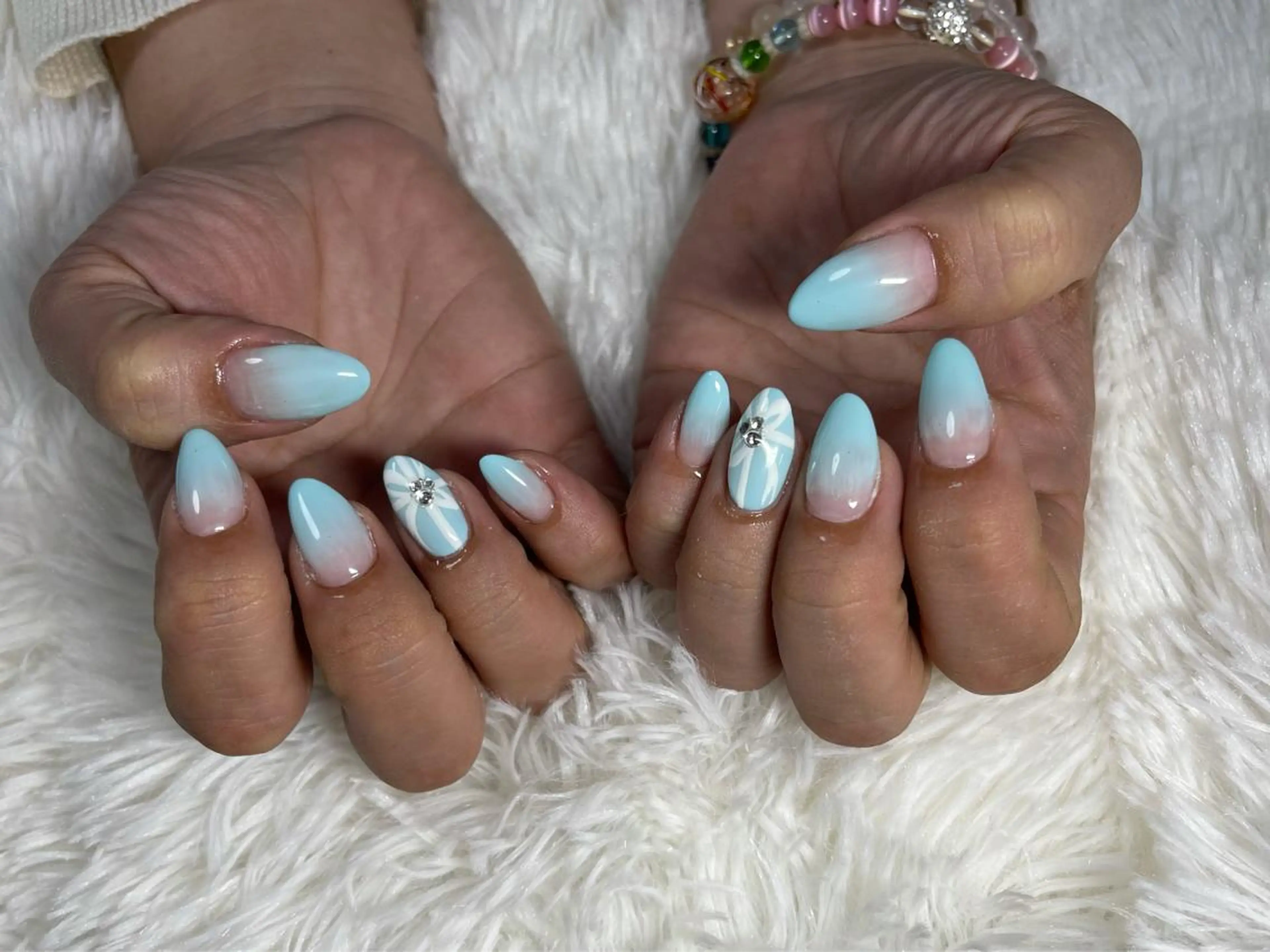 ネイル ハンドネイル R’s nailのエステ・リラクイメージ