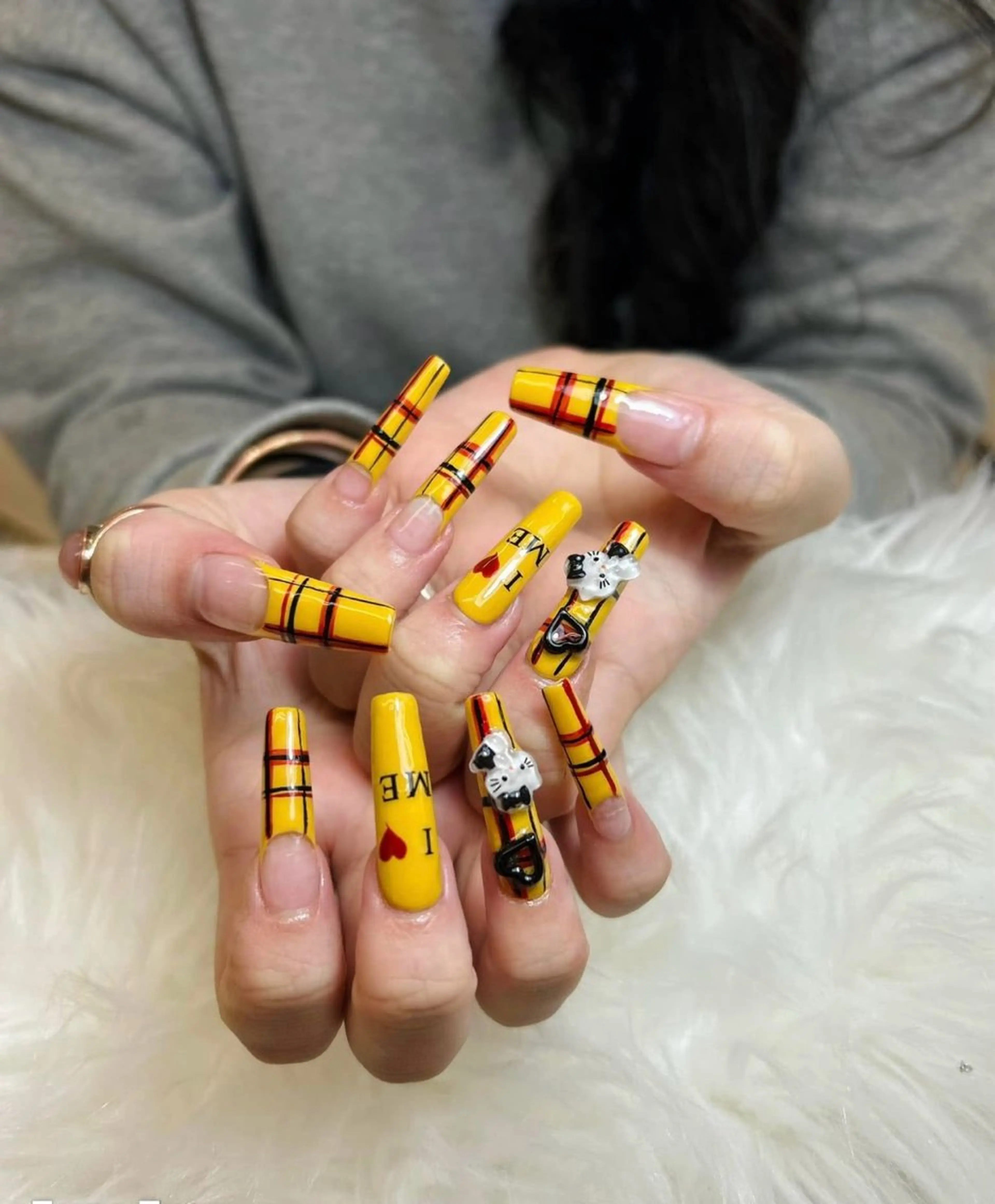 ネイル アートネイル オーロラネイル チークネイル 長さ出し フットネイル ハンドネイル Chan nailsのネイルデザイン