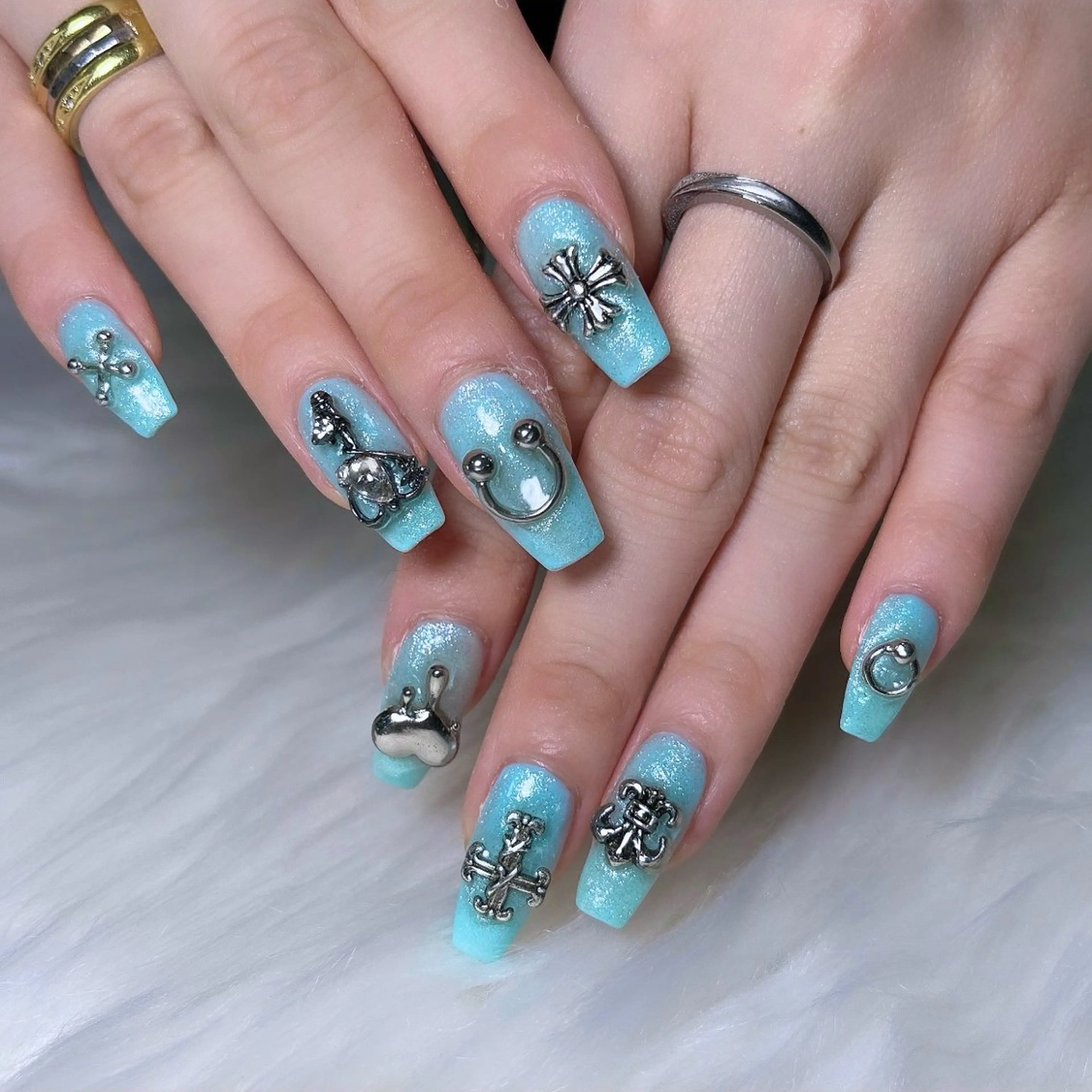 ネイル アートネイル キラキラネイル 韓国ネイル ラメ(グリッター) ロングネイル ハンドネイル 🐕🦺Yappy 💗A-tanのネイルデザイン