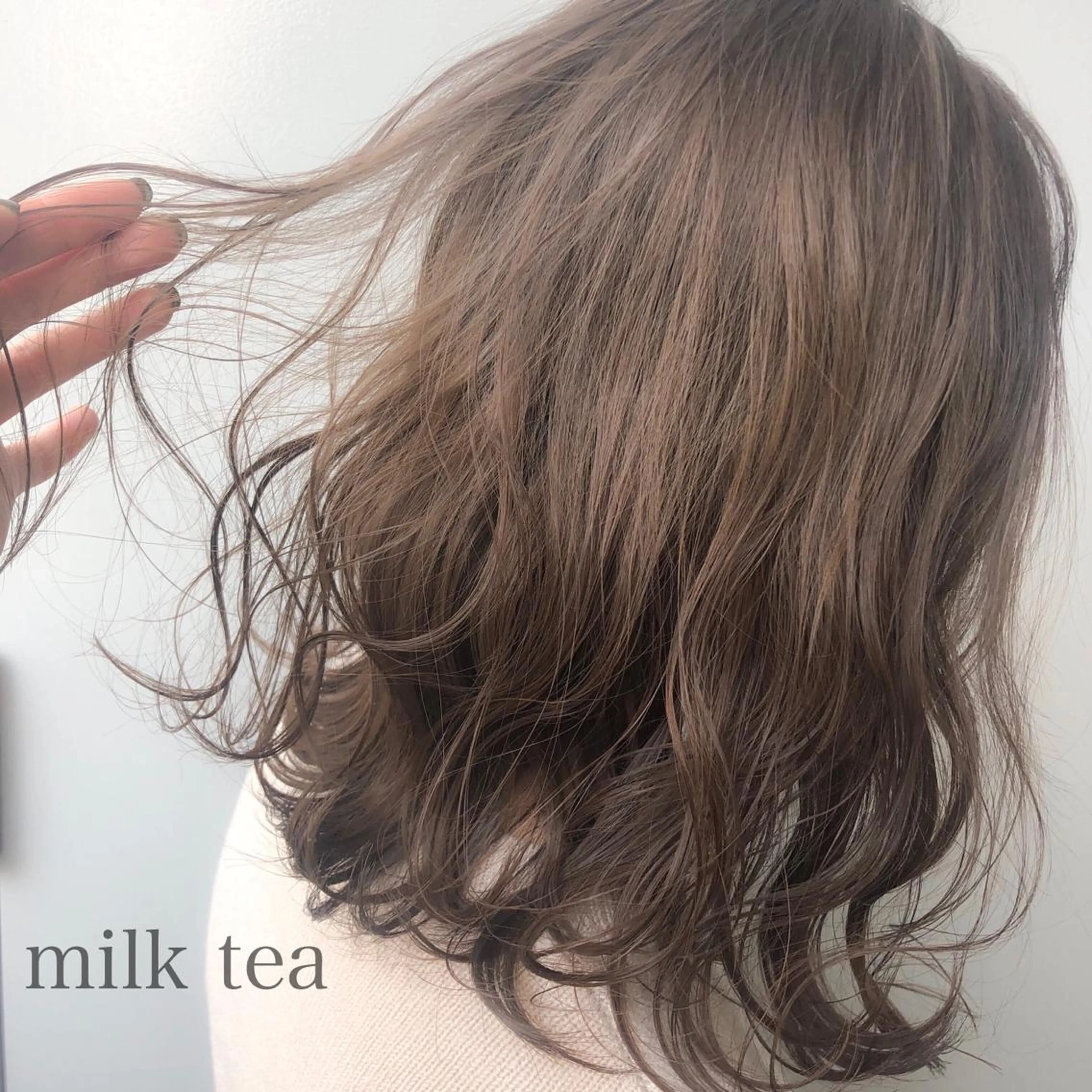 セミロング カラー パーマ ヘアアレンジ メンズ キッズ ネイル マツエク・マツパ Rene'所属・透明感カラー yuriのヘアスタイル