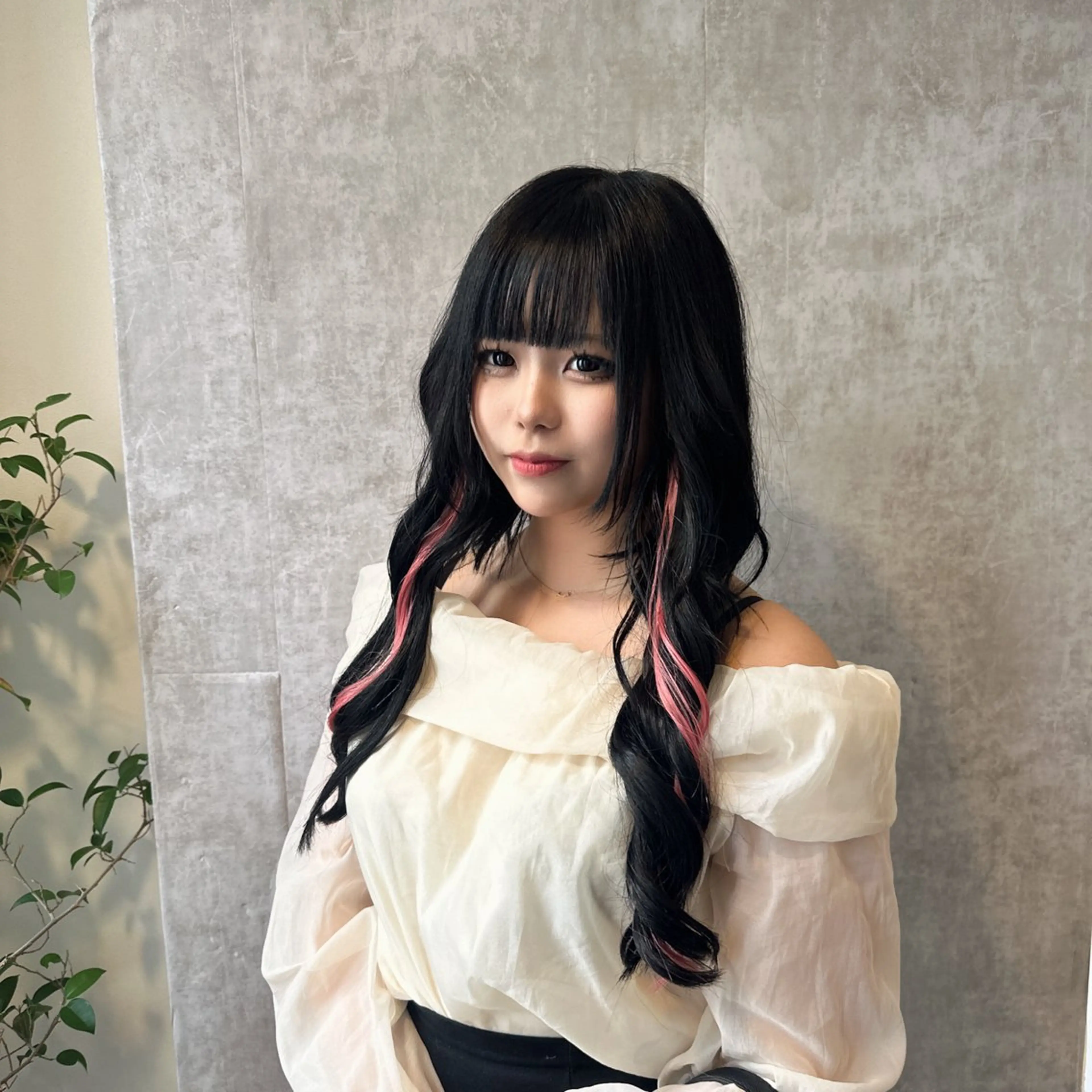 ラウンドマッシュシャ ドウニュアンスパーマのヘアスタイル