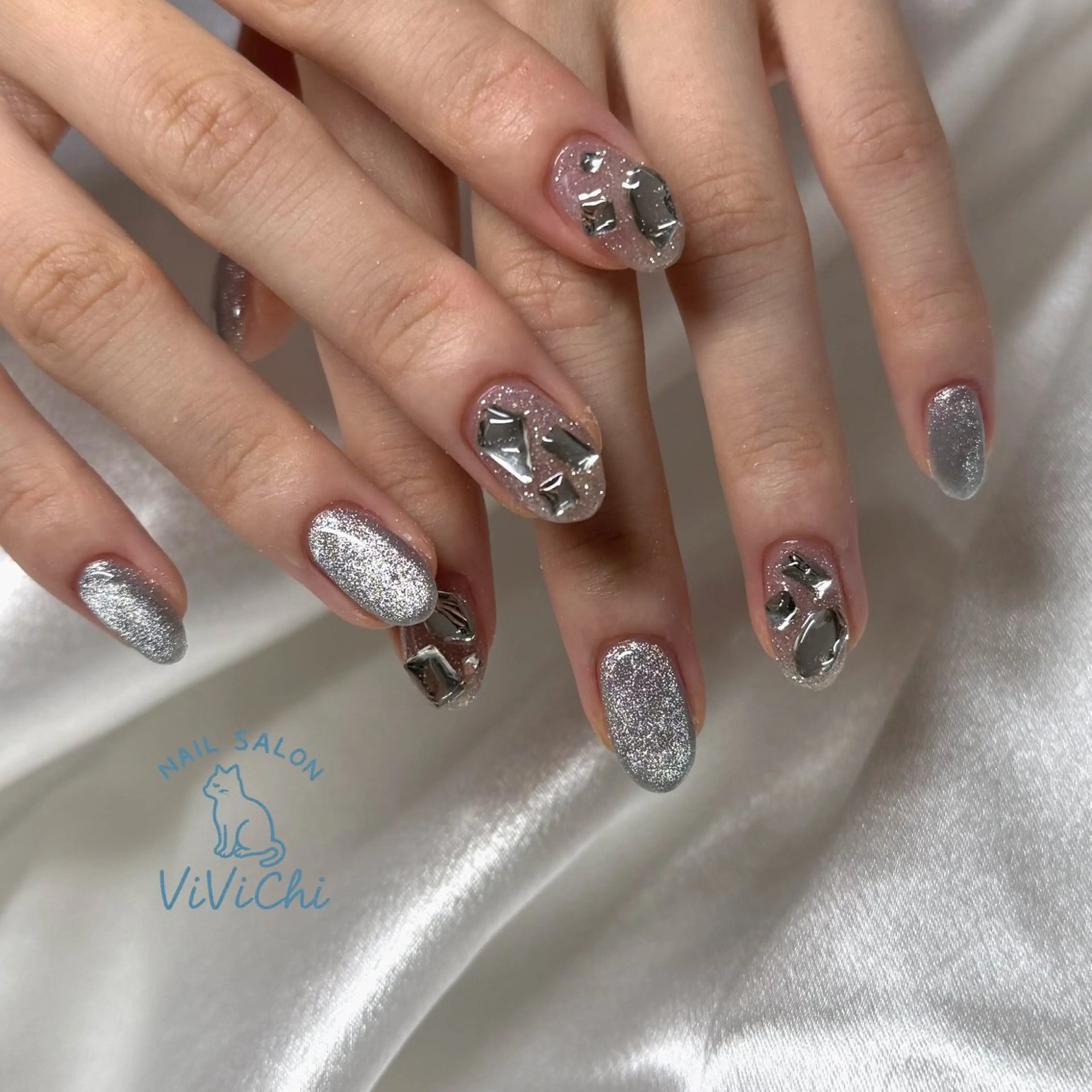 ネイル ハンドネイル NAILSALON ViViChi所属・ViViChi 梨帆のネイルデザイン