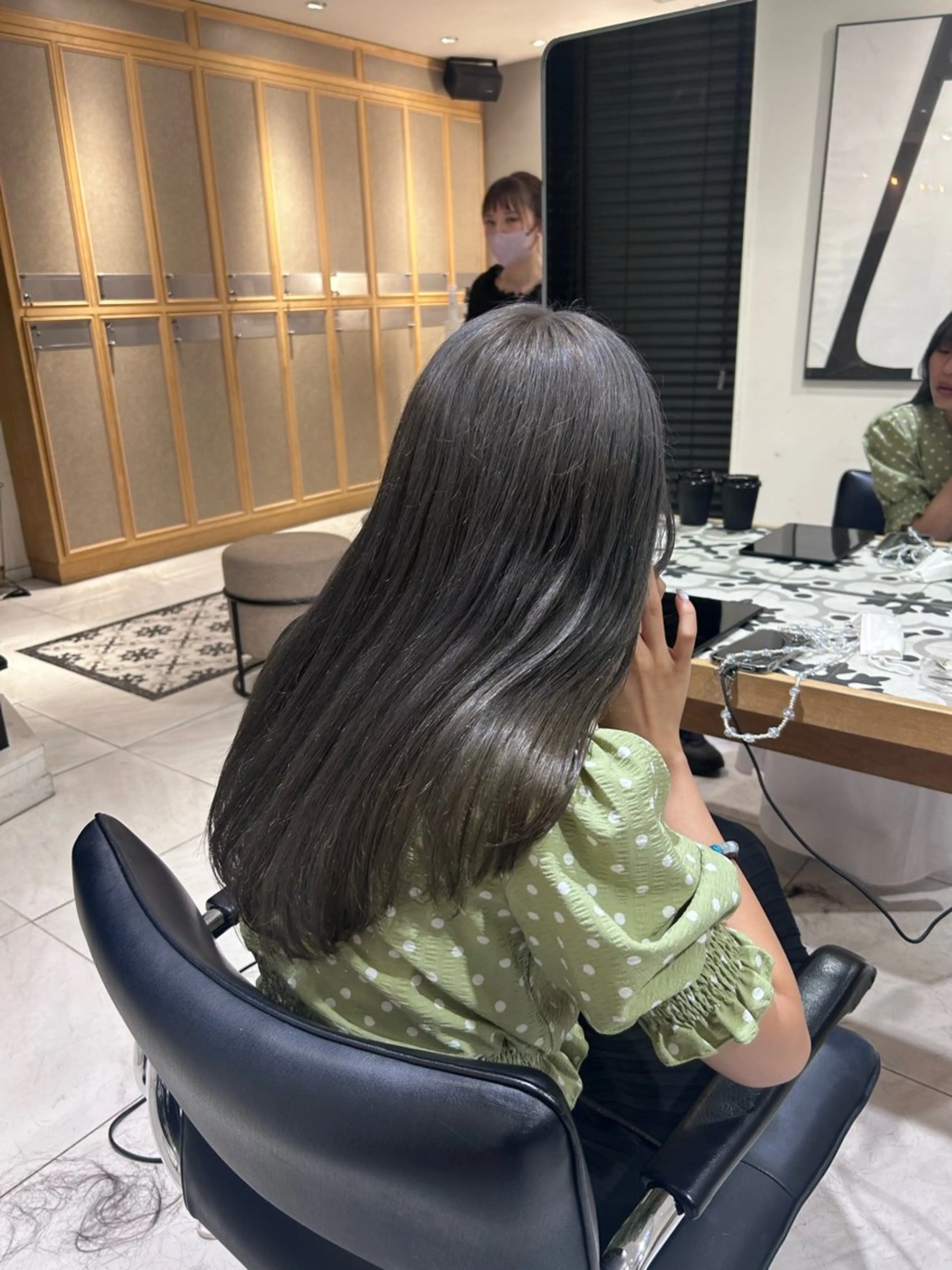 ロング カラー レイヤー小顔ショート 吉田ジョウのヘアスタイル