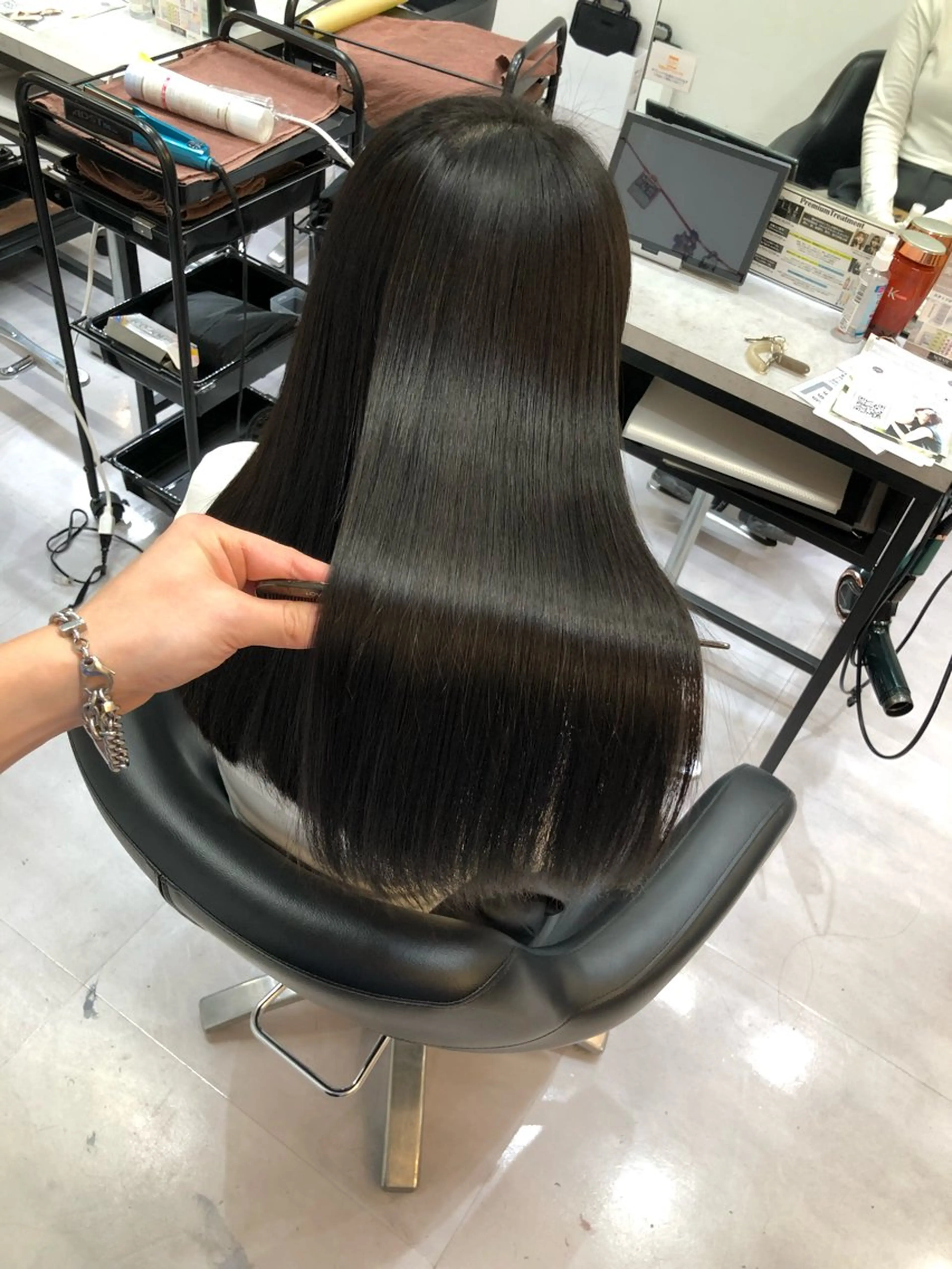ロング カラー 縮毛矯正 トリートメント 🦋縮毛× 髪質改善🦋リョウヤのヘアスタイル