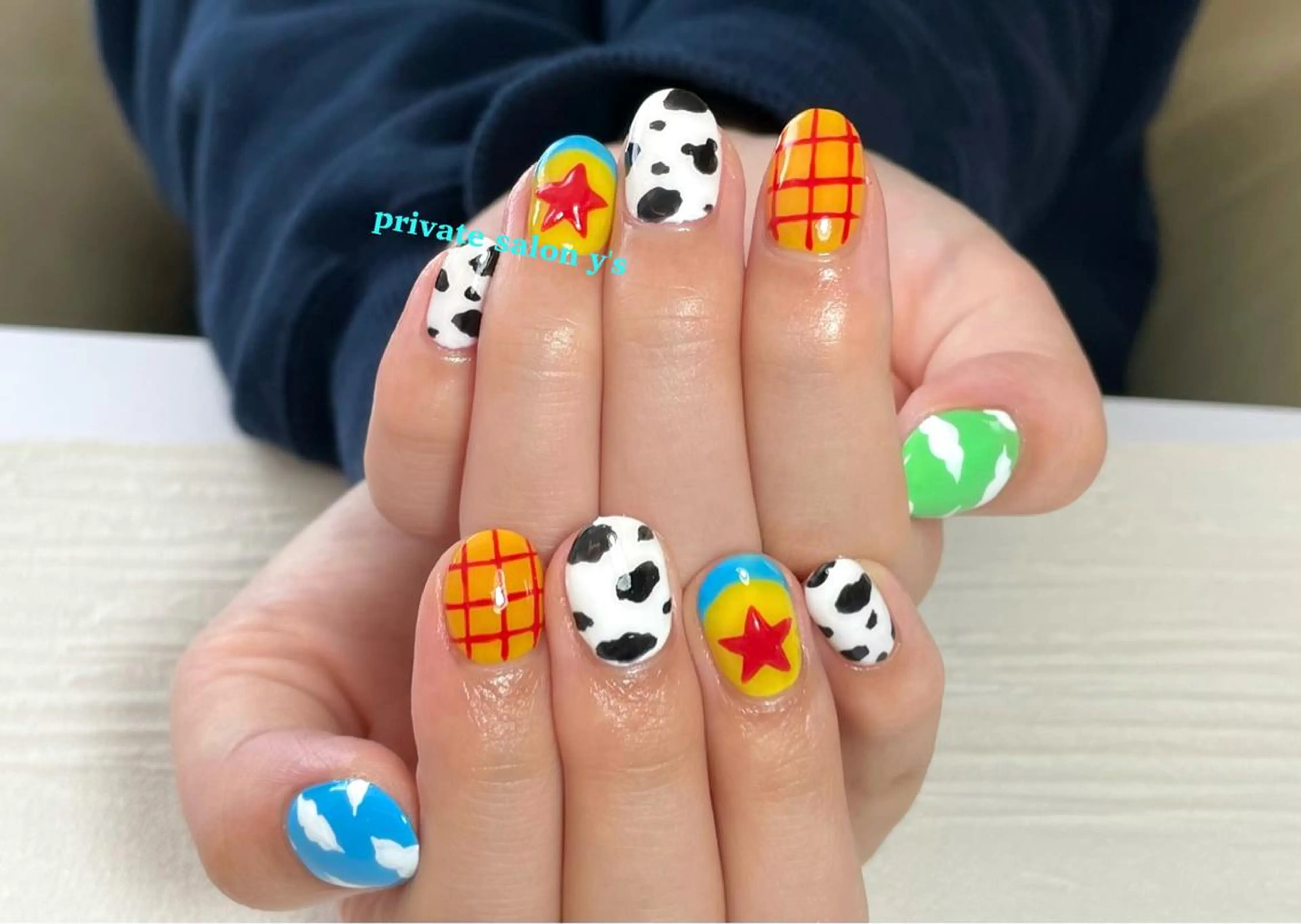 ネイル y' sのネイルデザイン