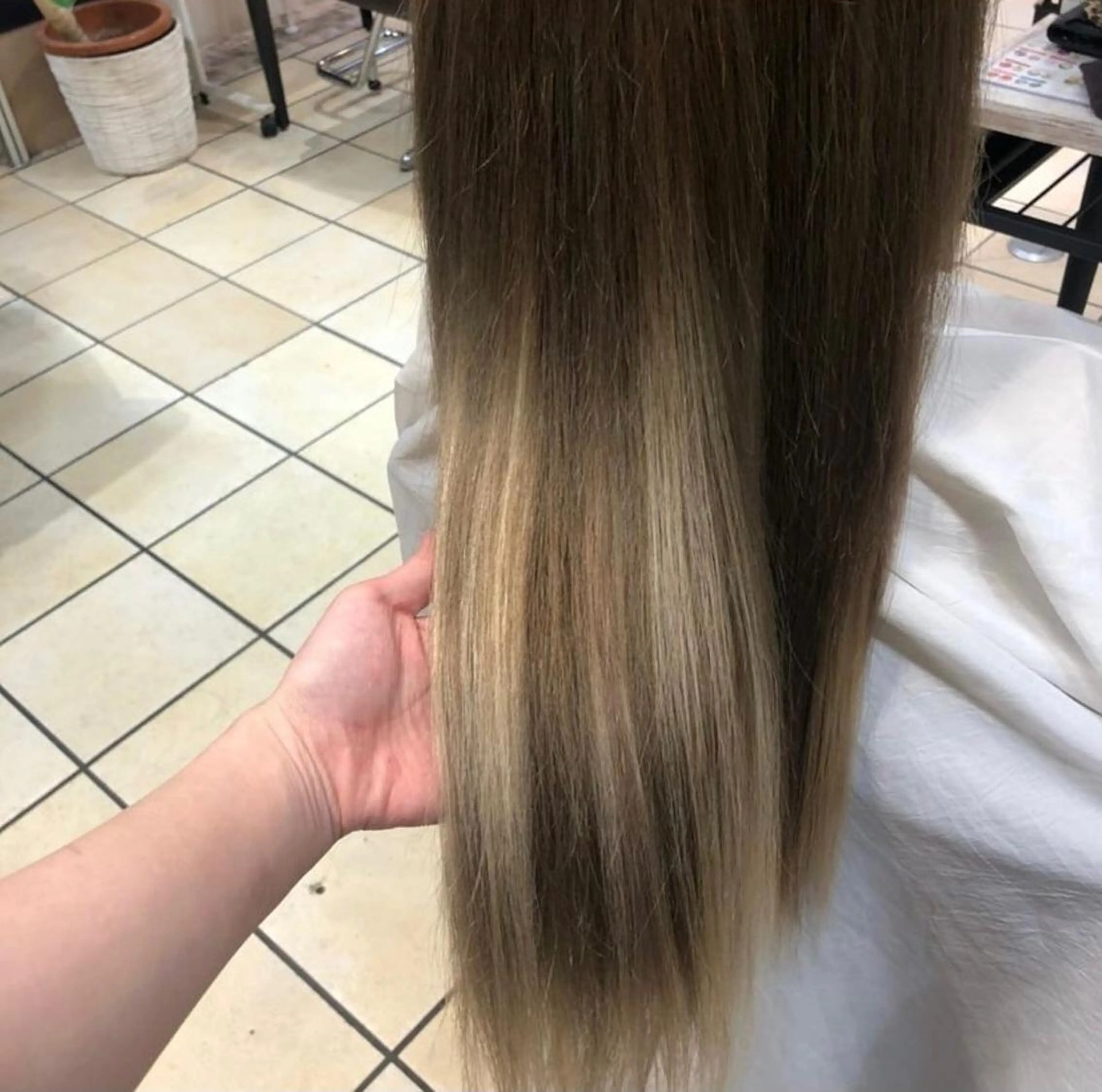 ロング エクステ B.Chance所属・大友 琴羽のヘアスタイル