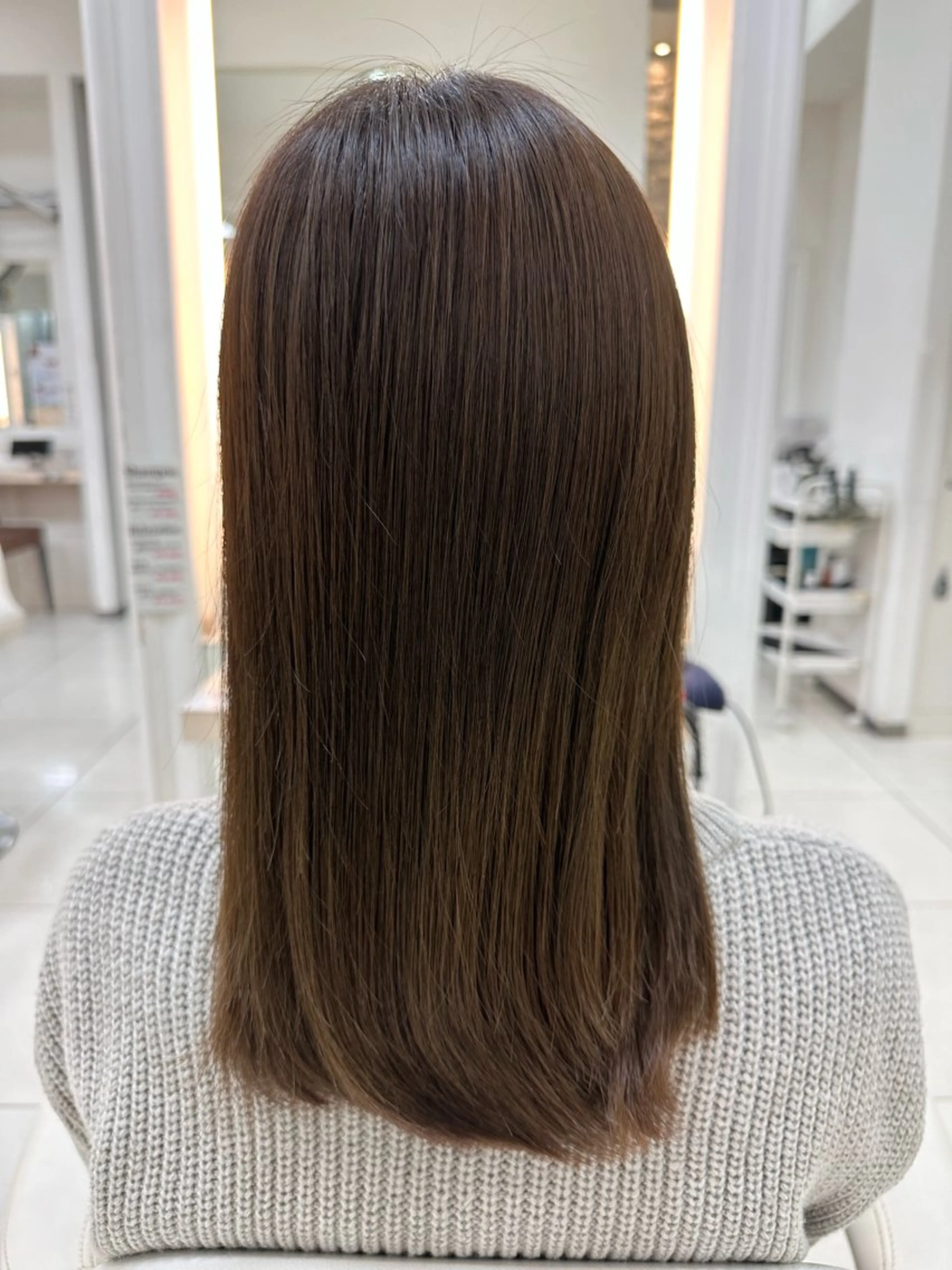カラー ブラウンカラー 伊佐 愛のヘアスタイル