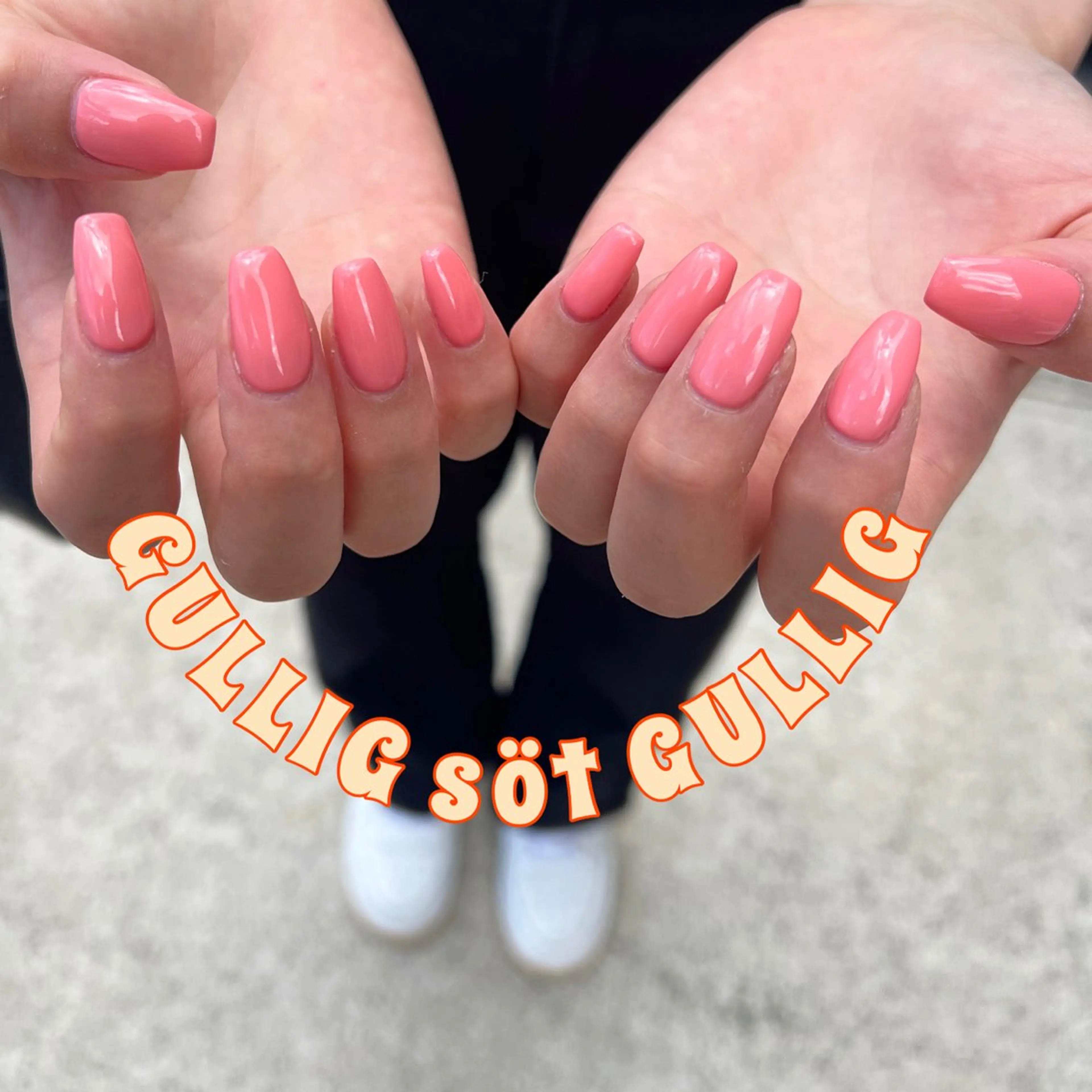 ネイル ハンドネイル GULLIG söt GULLIGのネイルデザイン
