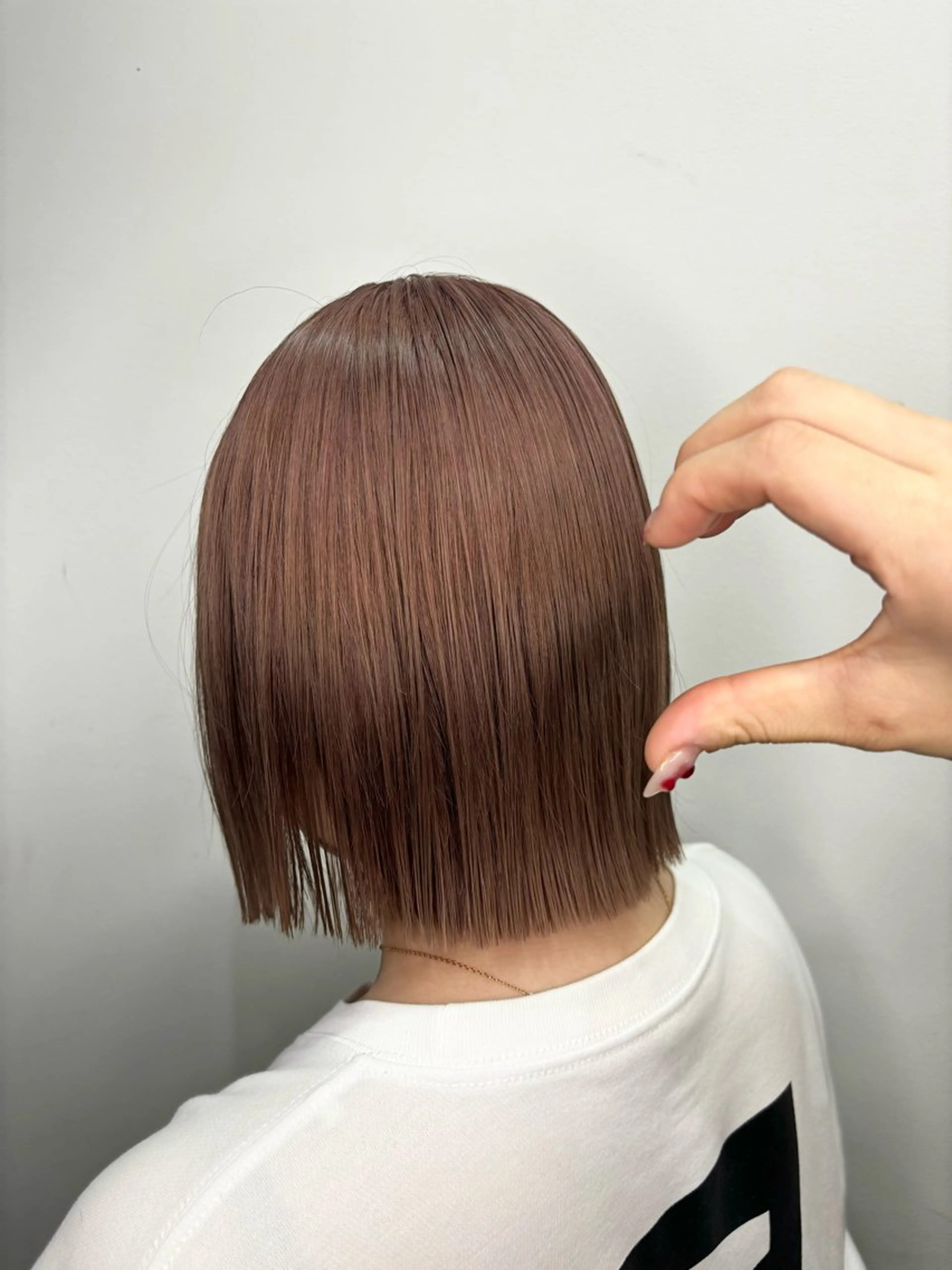 ショート カラー ベージュカラー 透明感カラー ダブルカラー ピンクカラー ピンクベージュ ヘアカラー Lohas Asatoのヘアスタイル