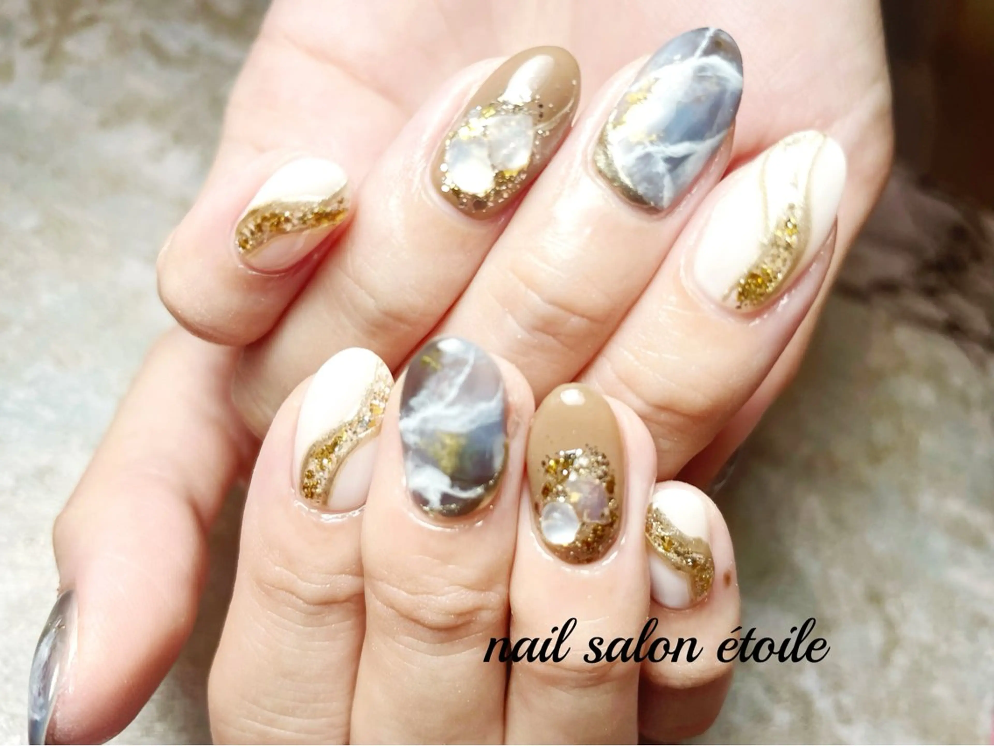 ネイル アートネイル ブルー キラキラネイル 大理石ネイル(マーブル) 持ち込み ハンドネイル nail salon étoileのネイルデザイン