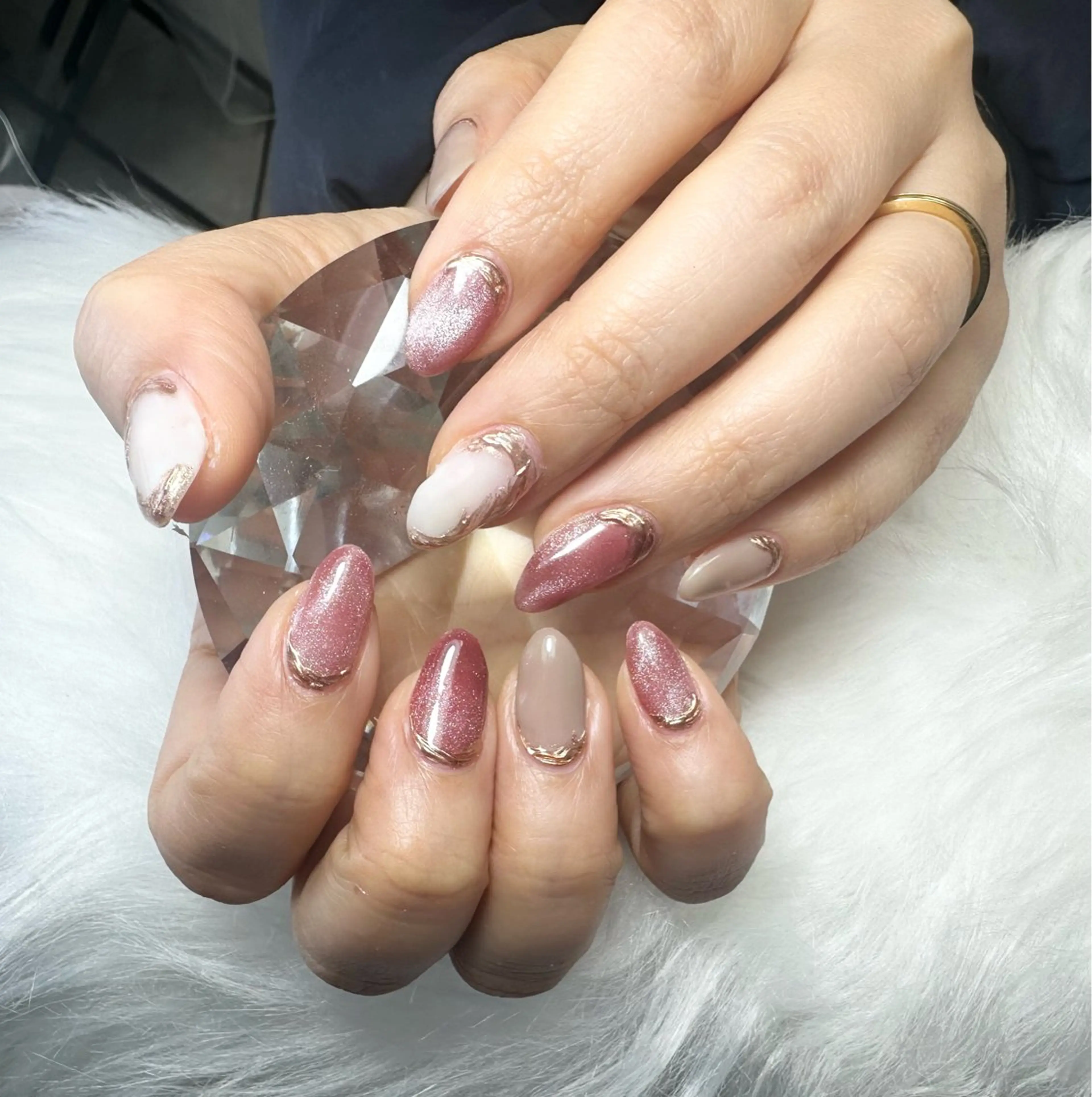 ネイル マグネットネイル nailsalon glowのネイルデザイン