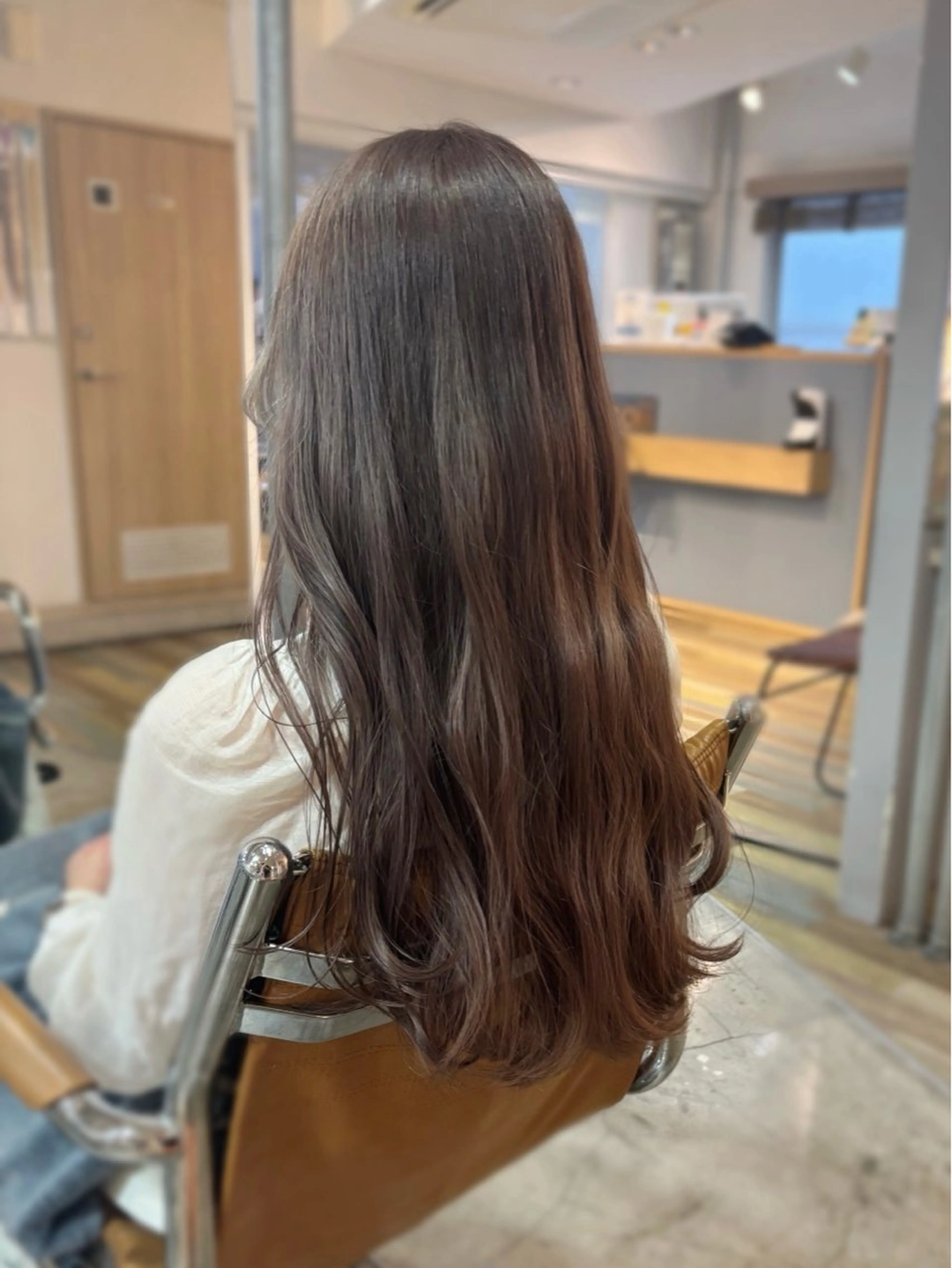 セミロング カット ヘアカラー トリートメント coii🌼はな🌼 ブリーチストレートのヘアスタイル