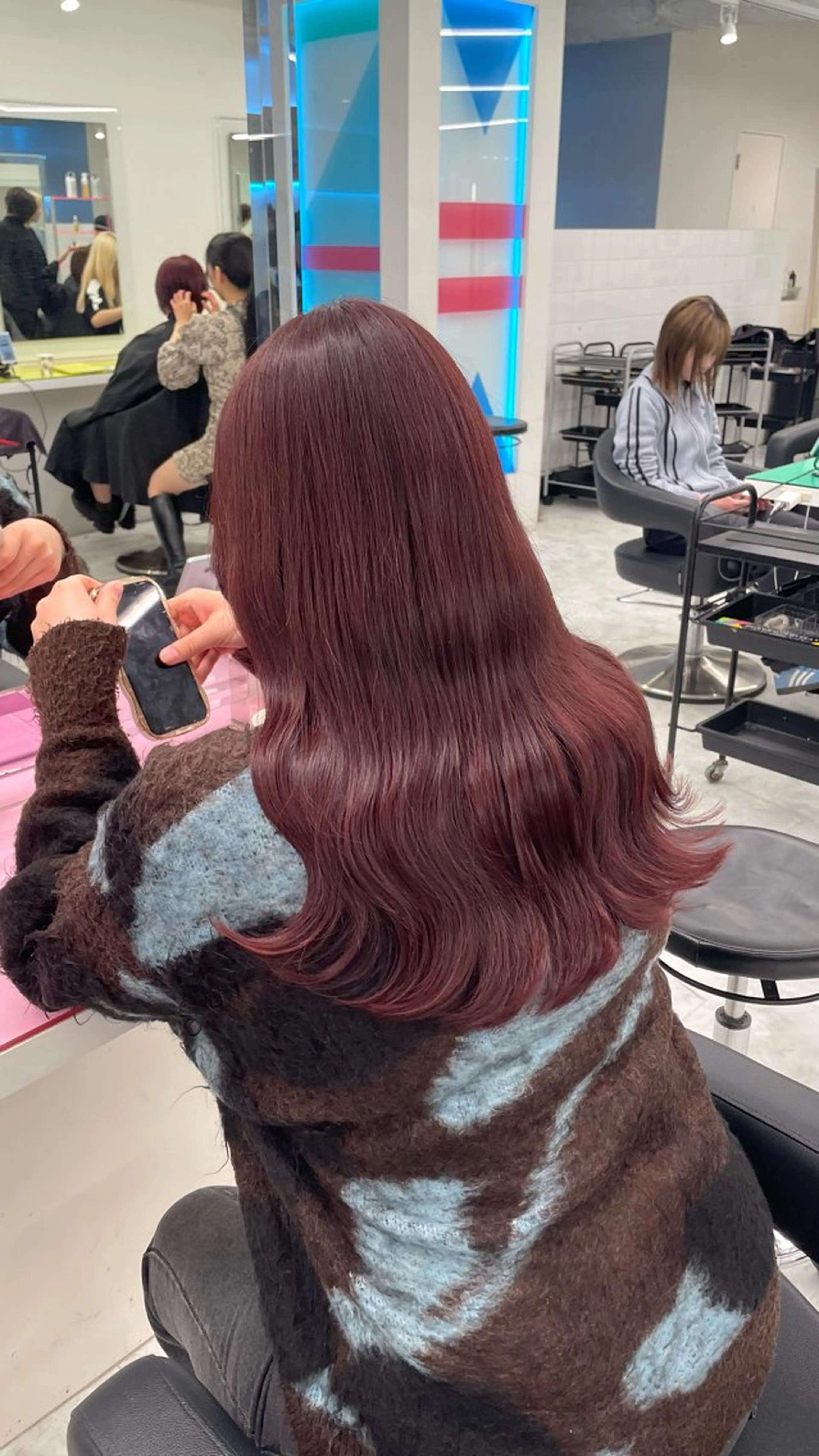 ロング カラー ヘアアレンジ ケアカラー ロング 中韓🇰🇷暖色🖤 レイヤー🌙らいるのヘアスタイル