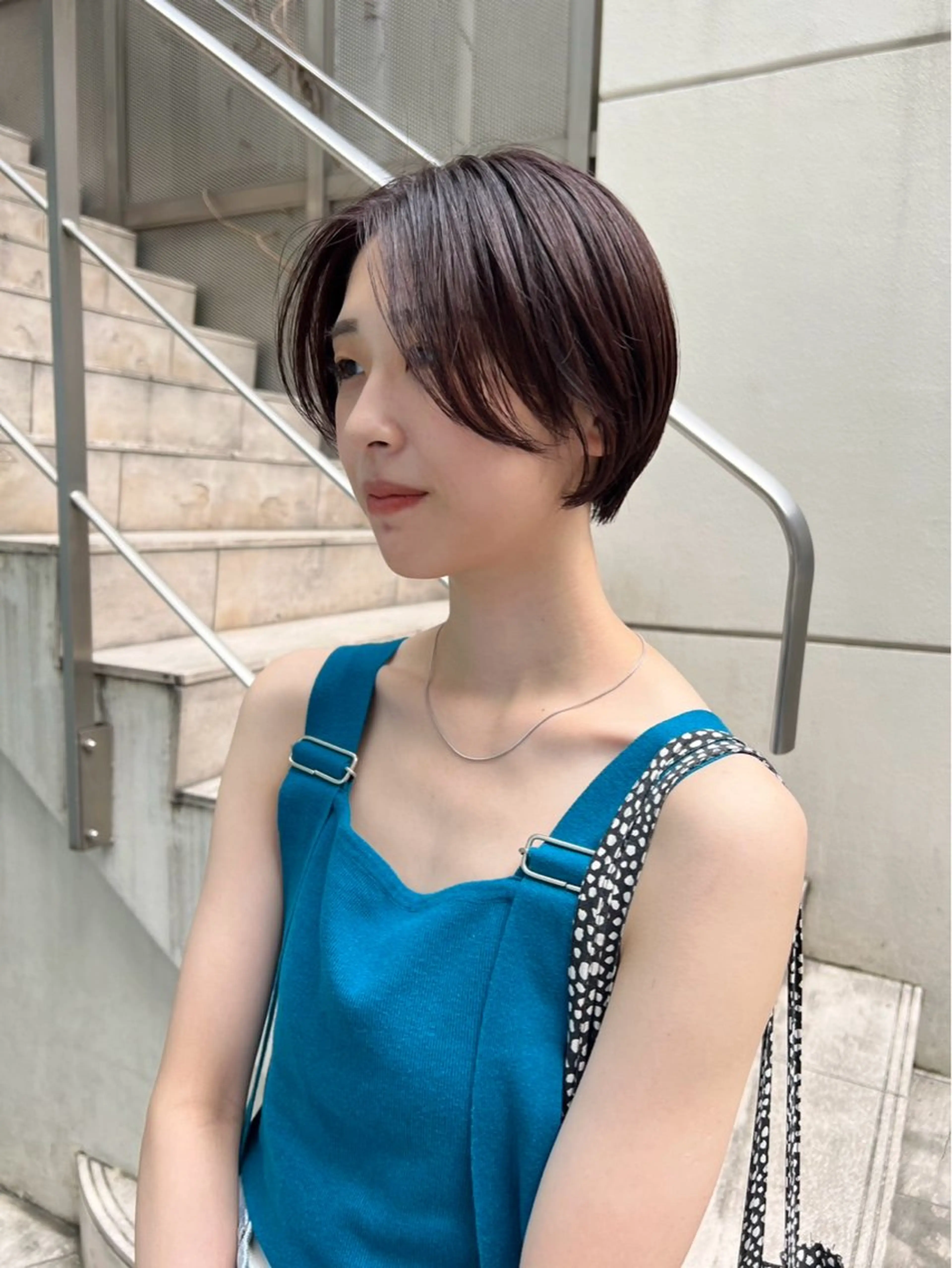 ショート カット センターパート/ 暖色カラーayuのヘアスタイル