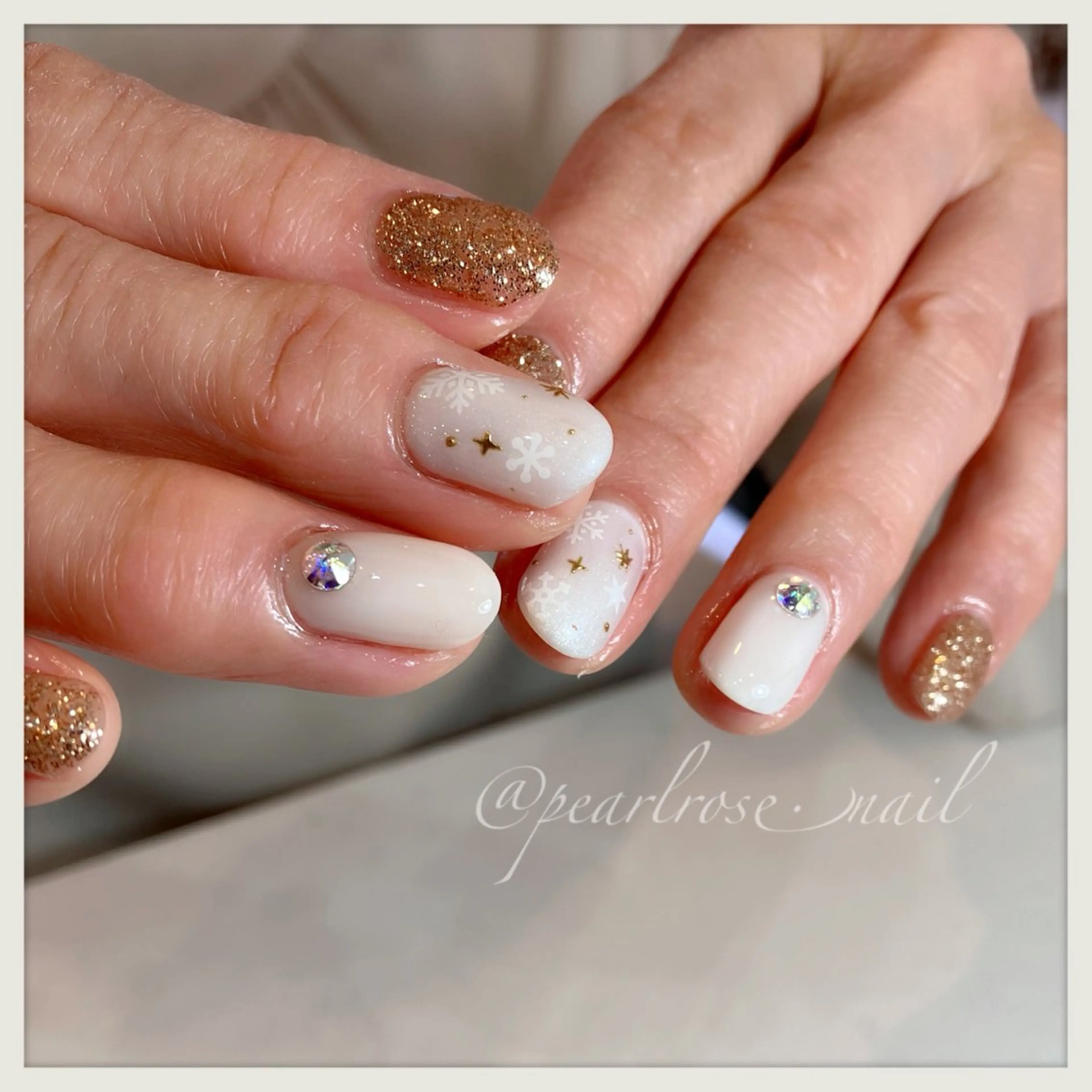 ネイル ゴールド ホワイト ハンドネイル Pearl Rose所属・PEARL ROSE パールローズのその他イメージ