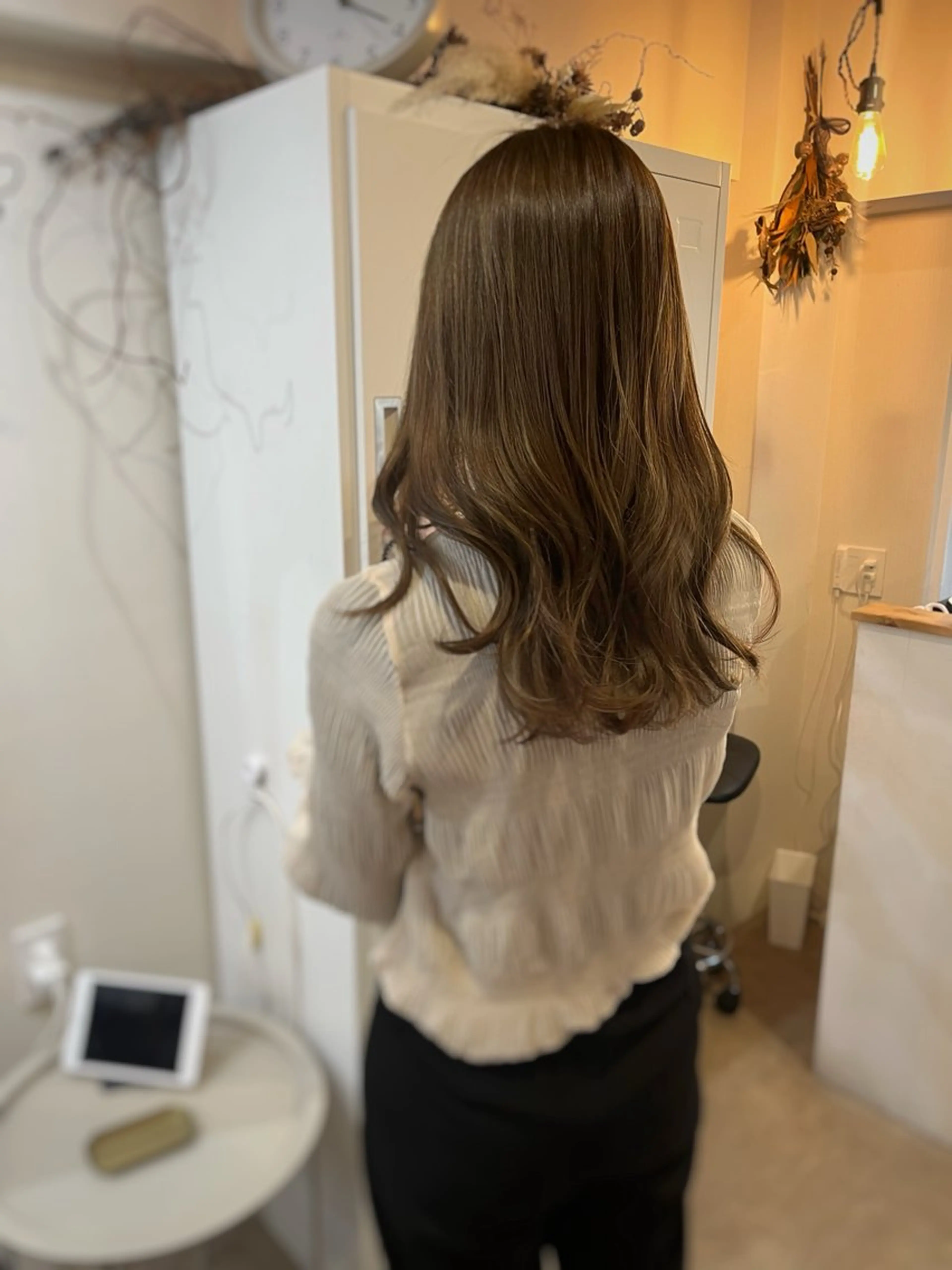セミロング カラー カット ヘアカラー 下石怜子/レイヤー カット/透明感カラーのヘアスタイル