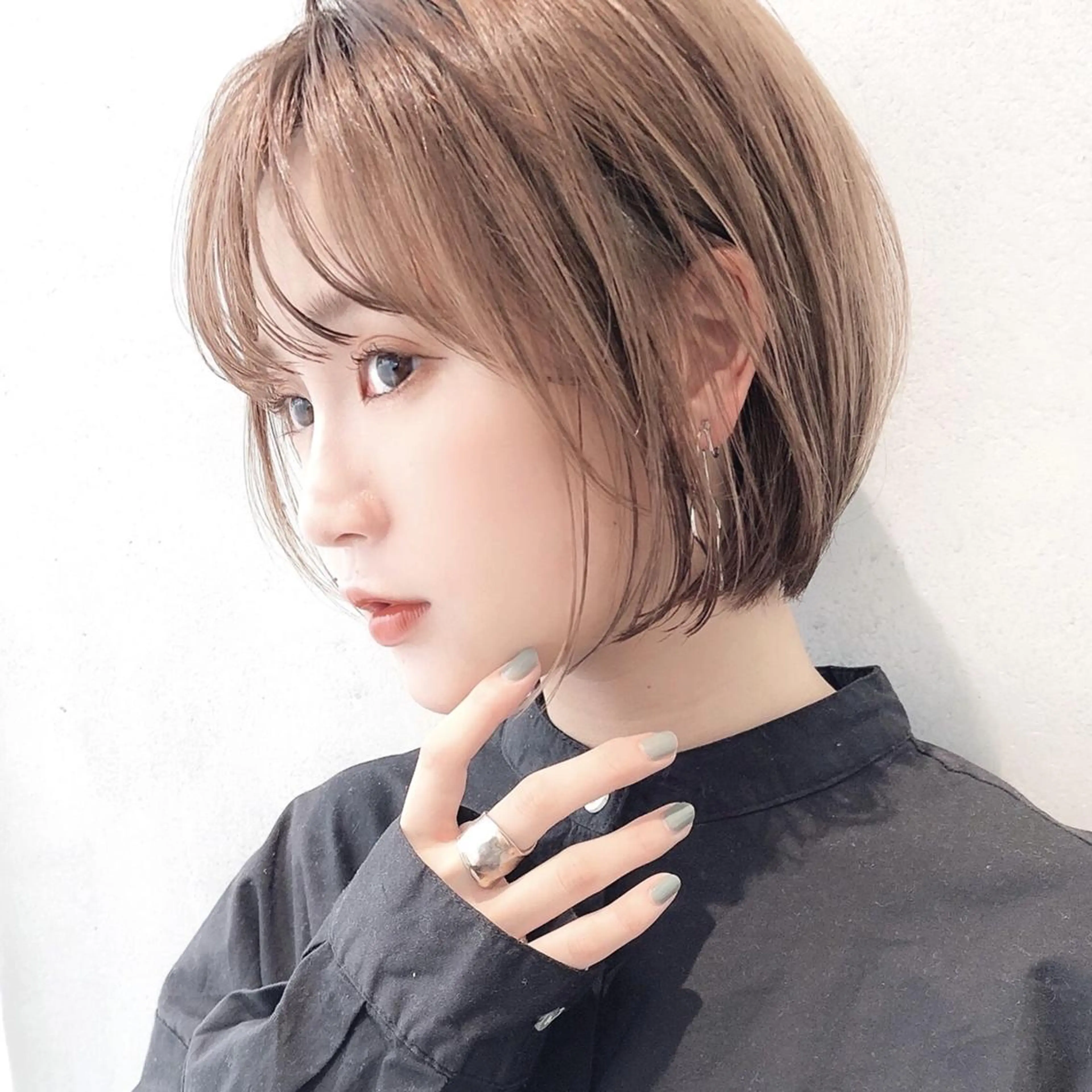 ショート カラー ショートボブ ブリーチ ハイライトカラー ハイトーンカラー ボブ カット ヘアカラー トリートメント 大人可愛いショート 原田美千留のヘアスタイル