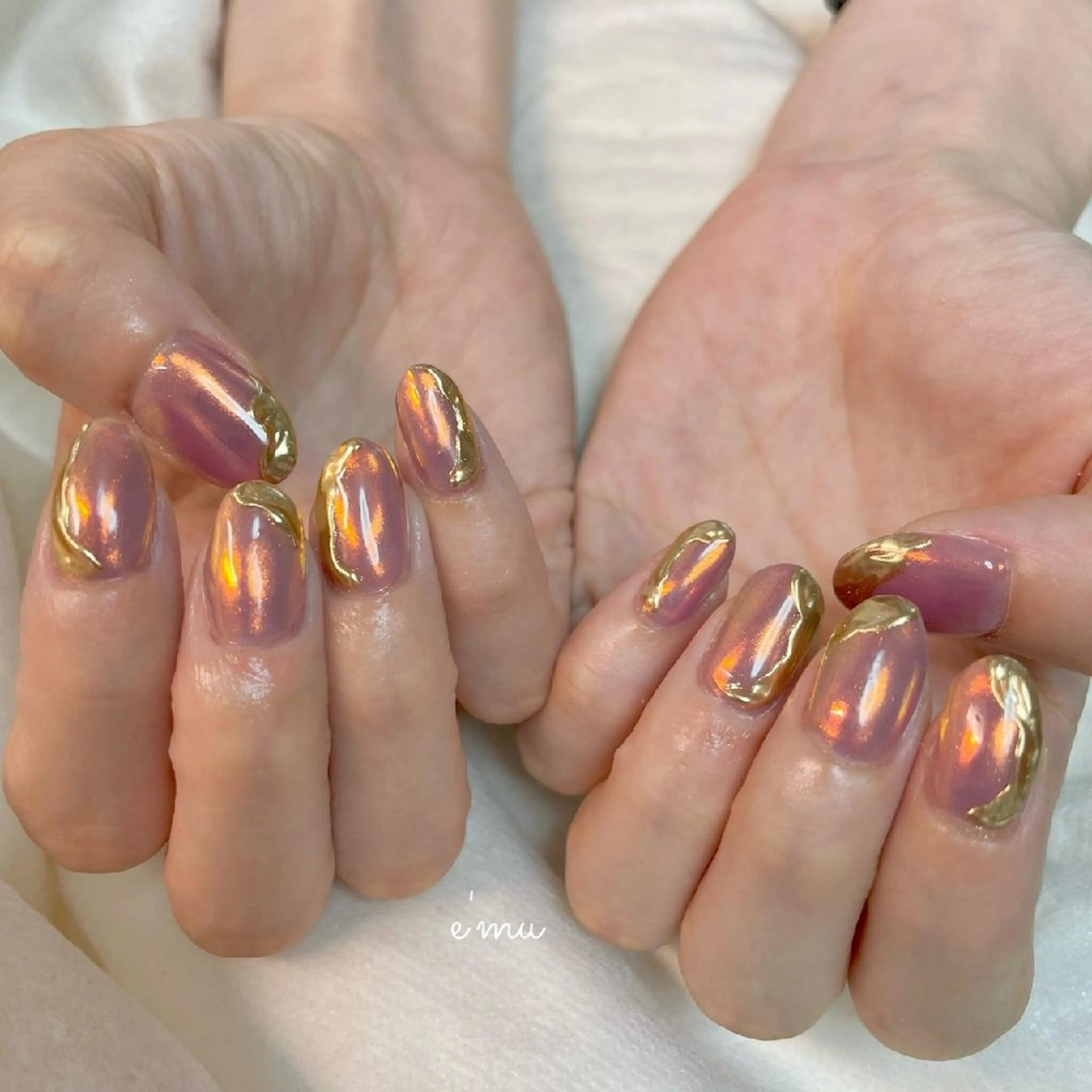 ネイル オーロラネイル ニュアンスネイル nail salon e'mu💐のネイルデザイン