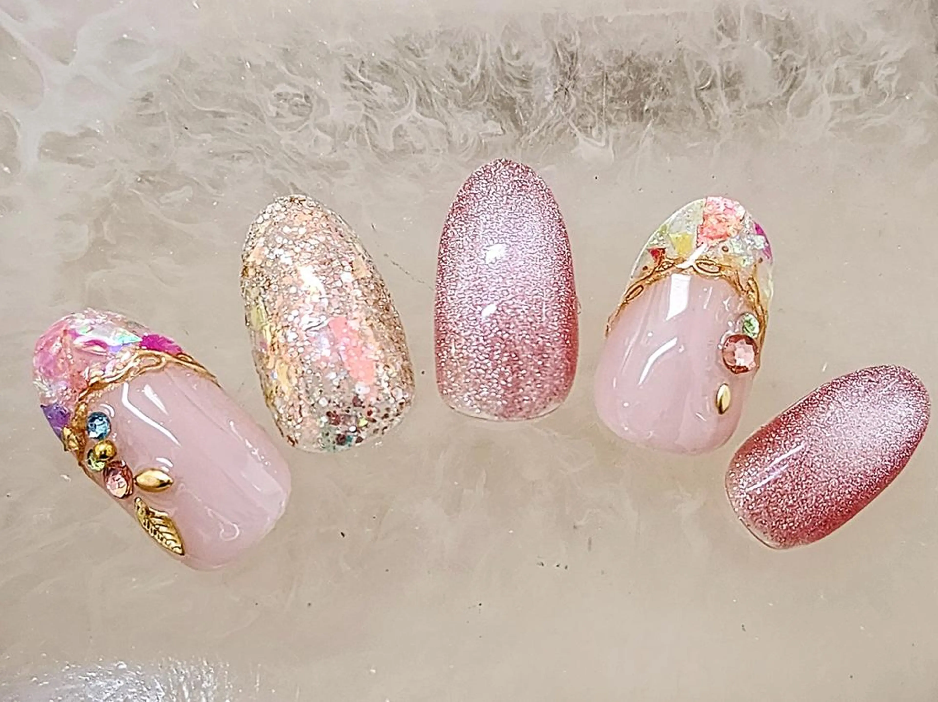 ネイル Kurara Sawadaのネイルデザイン